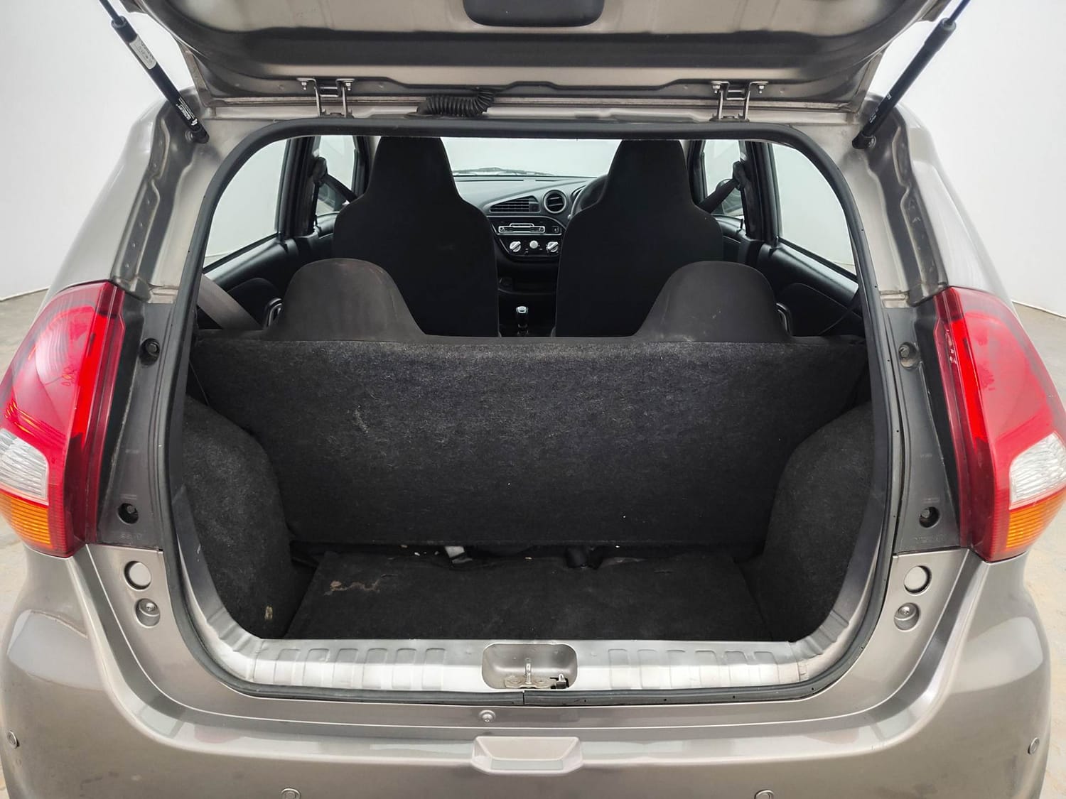 Used 2018 Datsun Redi-GO T (O) Petrol Manual interior DICKY INSIDE VIEW