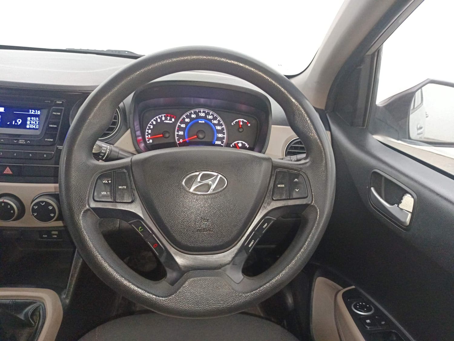 Used 2016 Hyundai Grand i10 Sportz 1.2 Kappa VTVT Petrol Manual interior STEERING VIEW