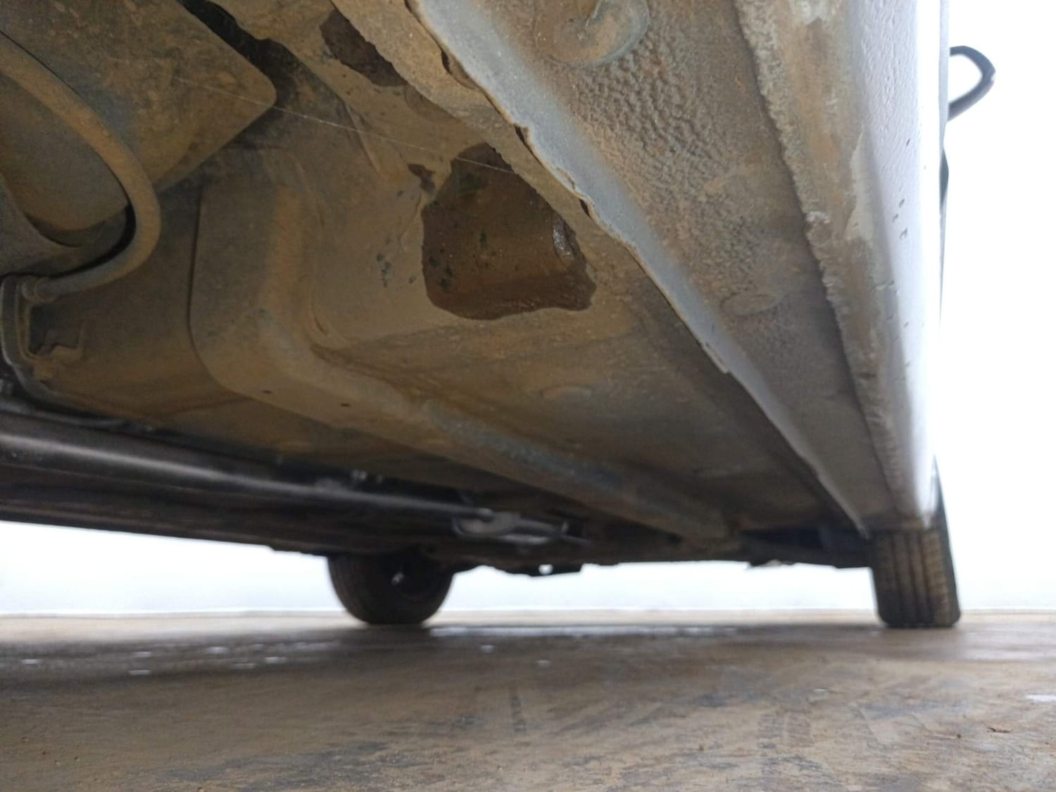 Used 2016 Hyundai Grand i10 Sportz 1.2 Kappa VTVT Petrol Manual extra REAR RIGHT UNDERBODY VIEW