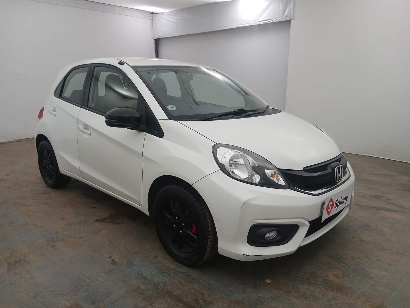 Used 2017 Honda Brio VX AT Petrol Automatic exterior RIGHT FRONT CORNER VIEW