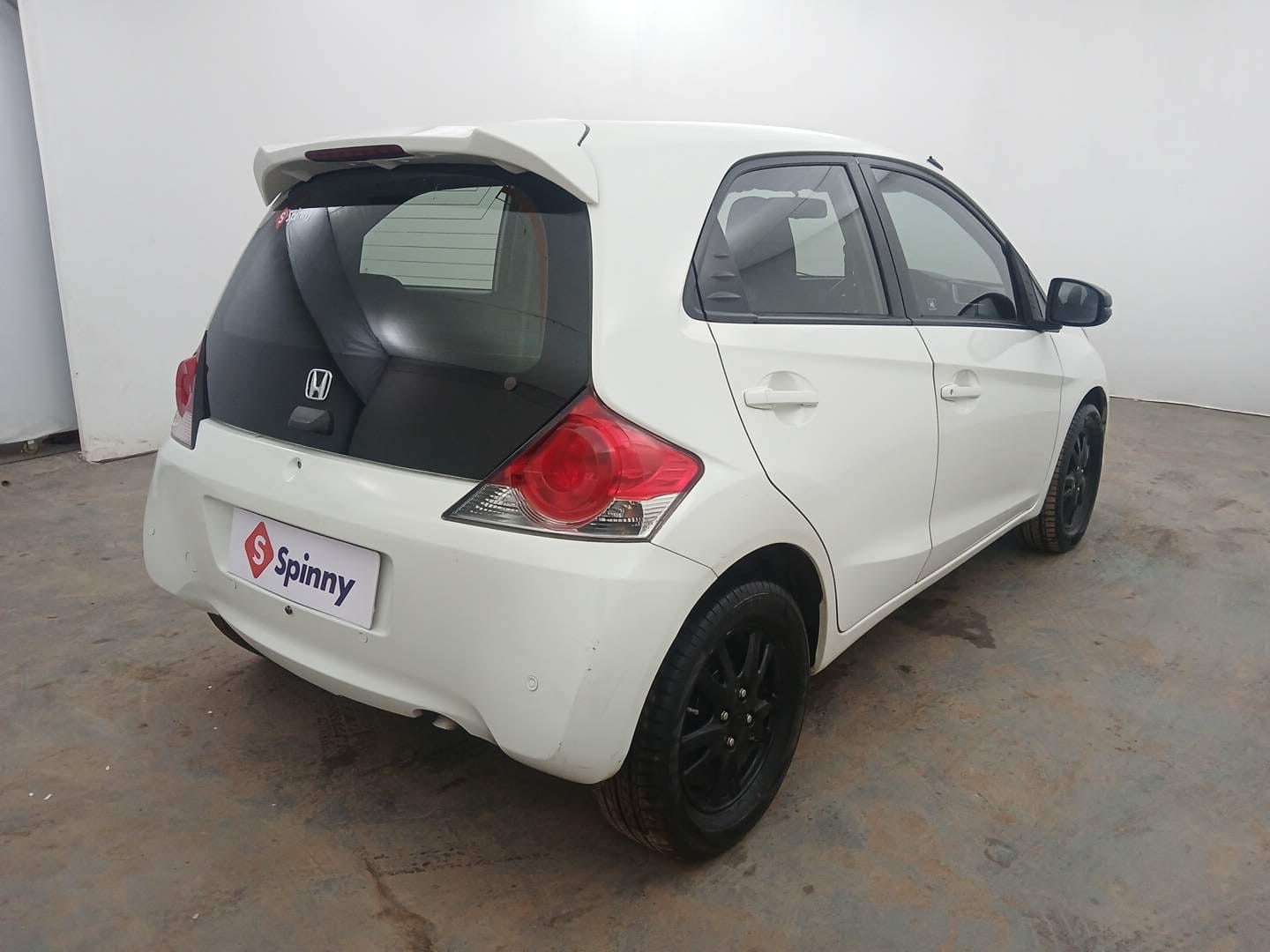 Used 2017 Honda Brio VX AT Petrol Automatic exterior RIGHT REAR CORNER VIEW