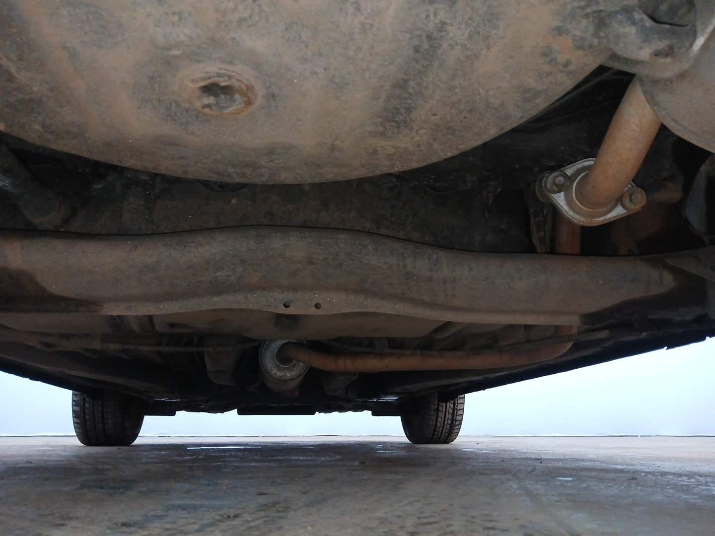 Used 2017 Honda Brio VX AT Petrol Automatic extra REAR UNDERBODY VIEW (TAKEN FROM REAR)