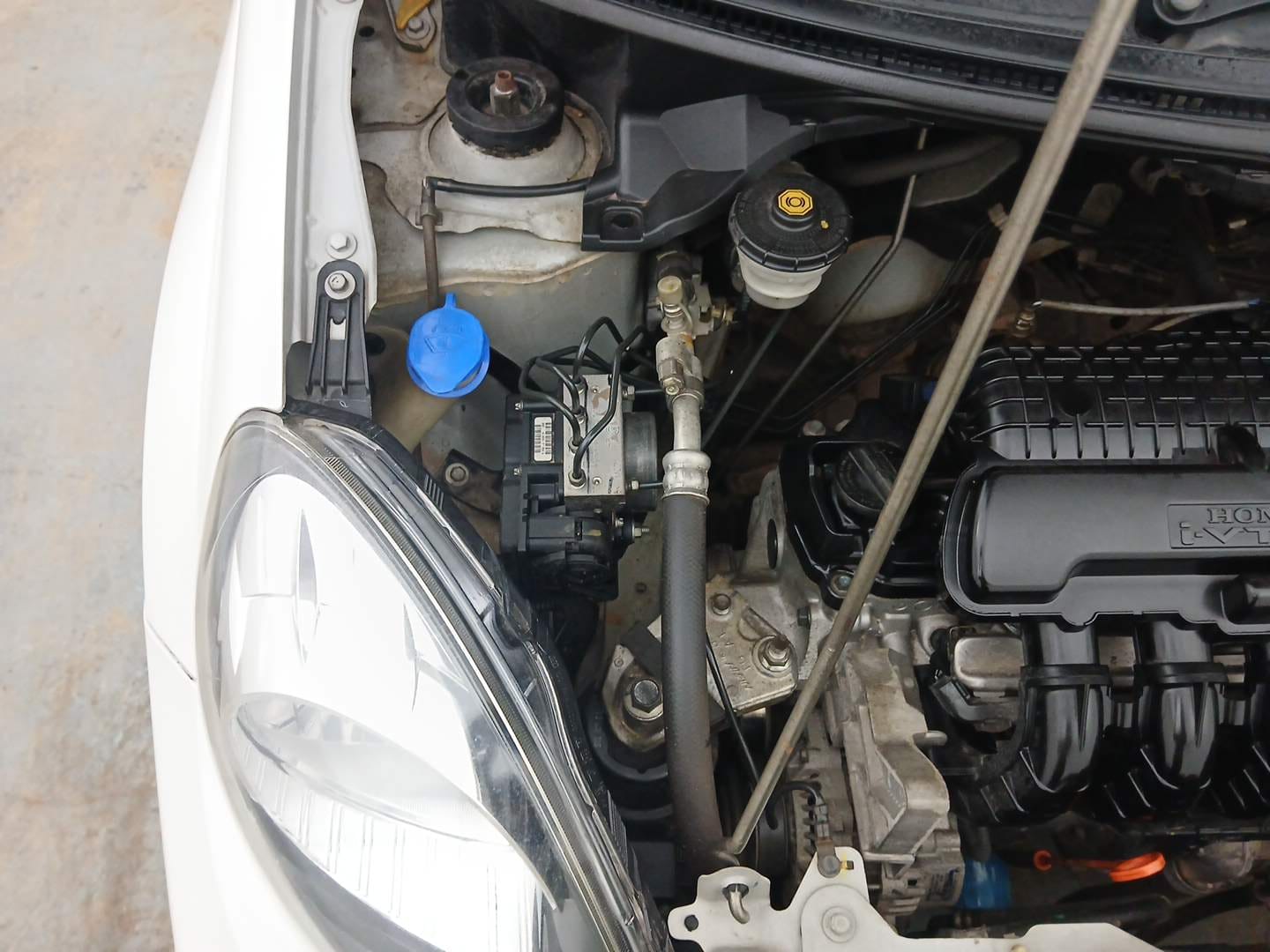 Used 2017 Honda Brio VX AT Petrol Automatic engine ENGINE RIGHT SIDE VIEW