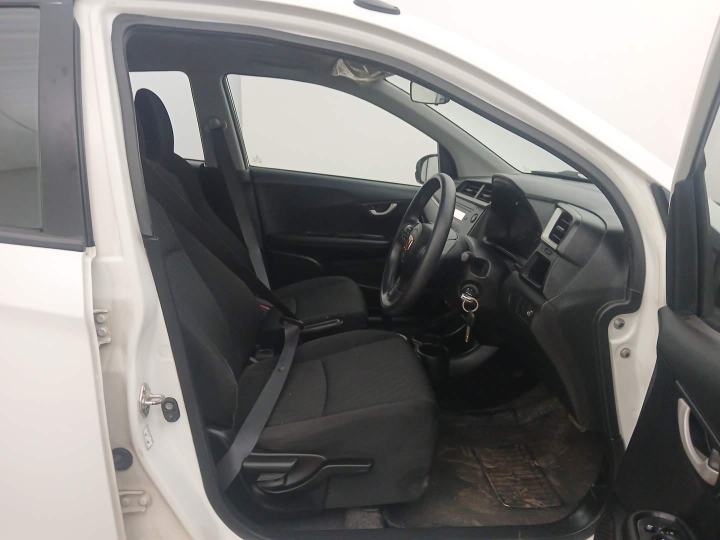 Used 2017 Honda Brio VX AT Petrol Automatic interior RIGHT FRONT DOOR OPEN VIEW