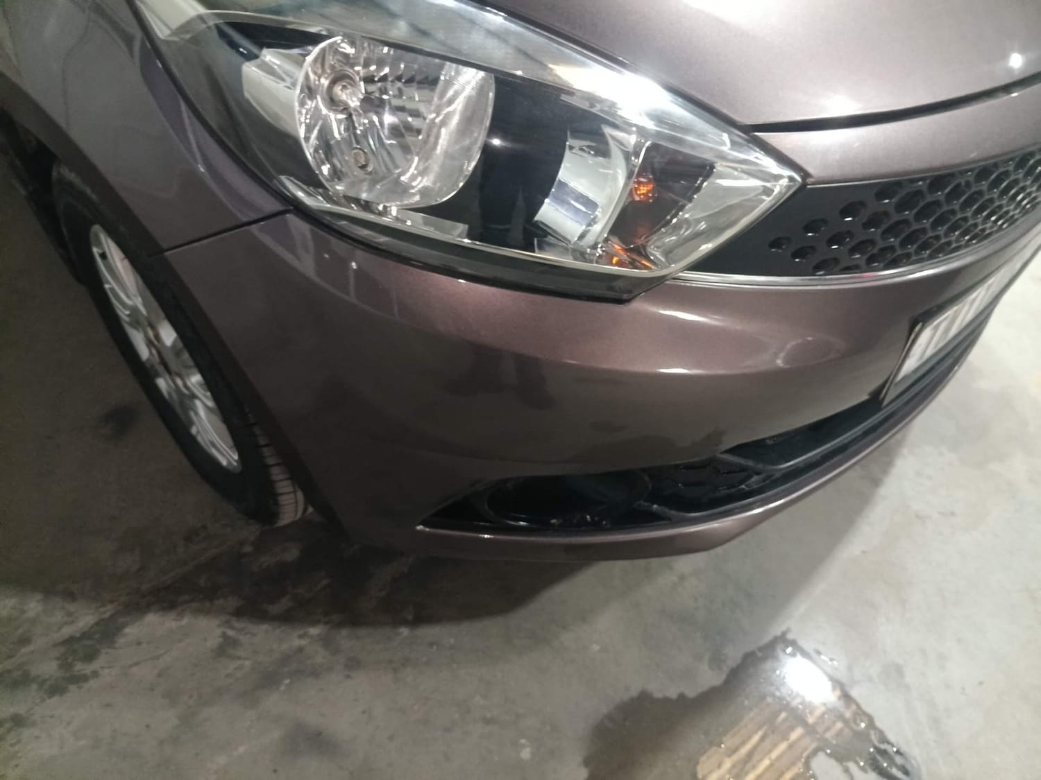 Used 2018 Tata Tiago Revotron XZ Petrol Manual dents MINOR SCRATCH