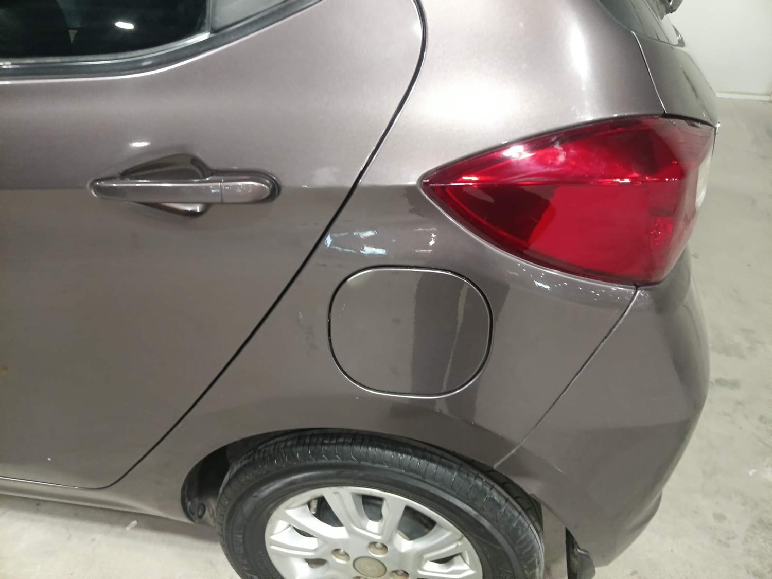 Used 2018 Tata Tiago Revotron XZ Petrol Manual dents MINOR DENT