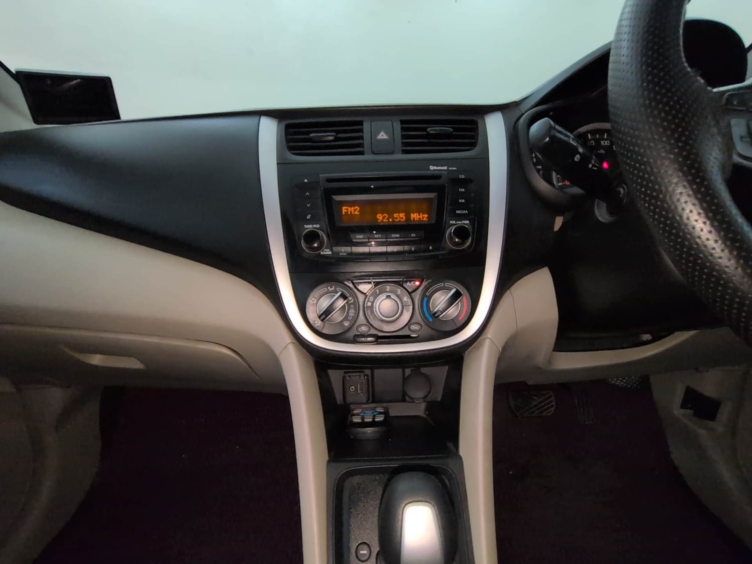 Used 2019 Maruti Suzuki Celerio ZXi AMT Petrol Automatic interior MUSIC SYSTEM & AC CONTROL VIEW