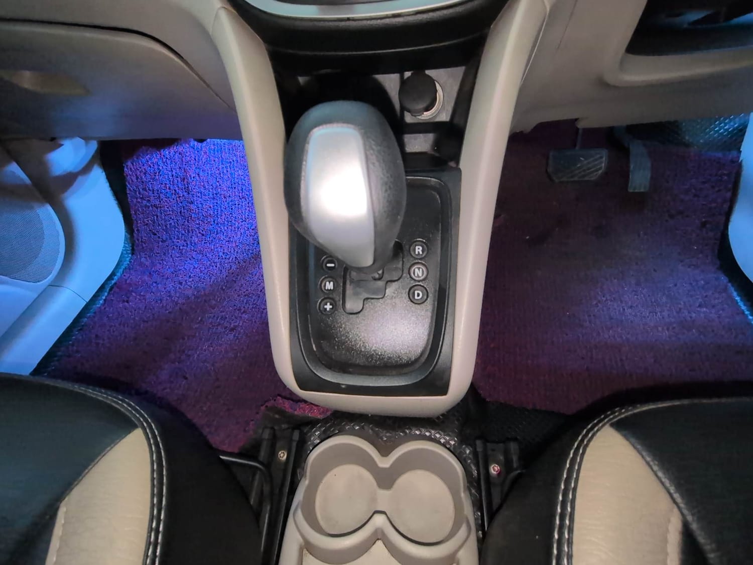 Used 2019 Maruti Suzuki Celerio ZXi AMT Petrol Automatic interior GEAR  KNOB VIEW