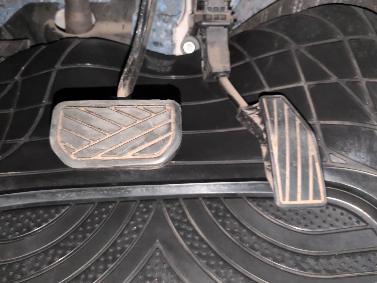 Used 2025 Maruti Suzuki Dzire ZXi AMT Petrol Automatic interior PEDALS VIEW