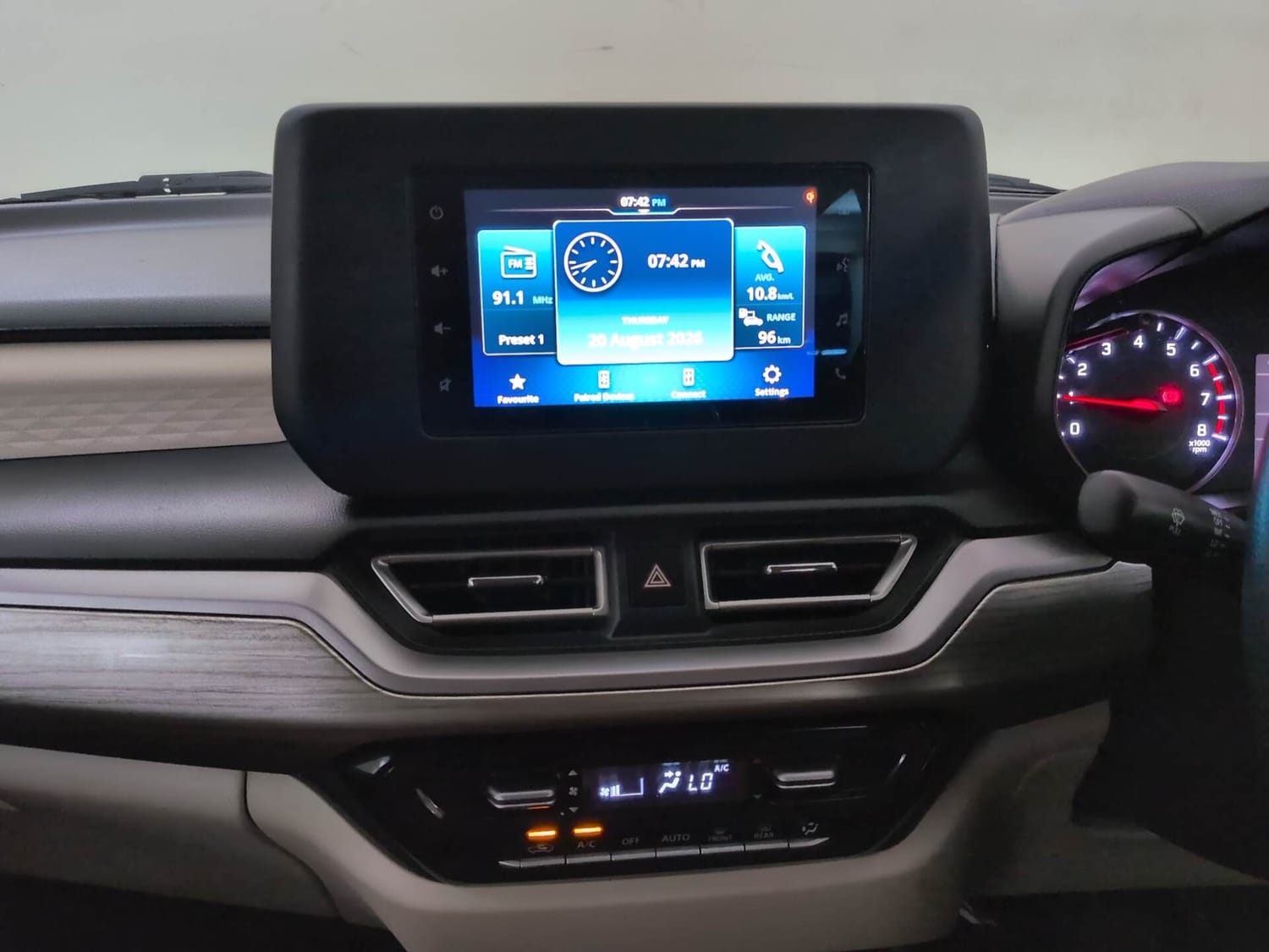 Used 2025 Maruti Suzuki Dzire ZXi AMT Petrol Automatic interior MUSIC SYSTEM & AC CONTROL VIEW