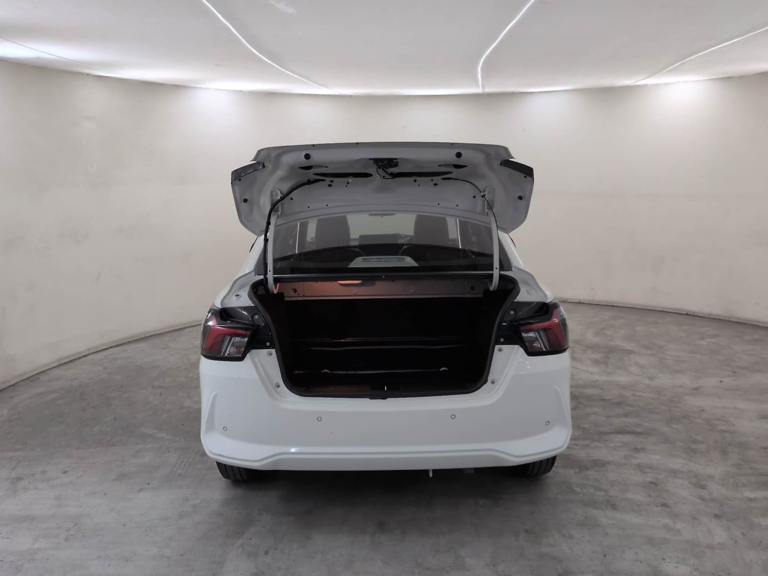 Used 2025 Maruti Suzuki Dzire ZXi AMT Petrol Automatic interior DICKY DOOR OPEN VIEW