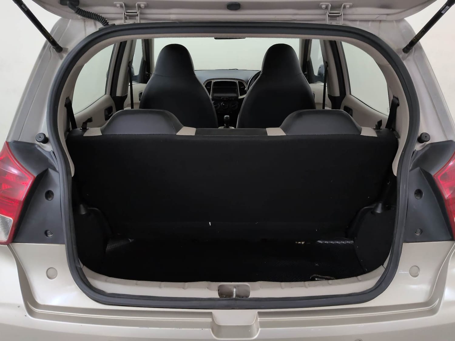 Used 2021 Hyundai Santro Era Executive Petrol Manual interior DICKY INSIDE VIEW