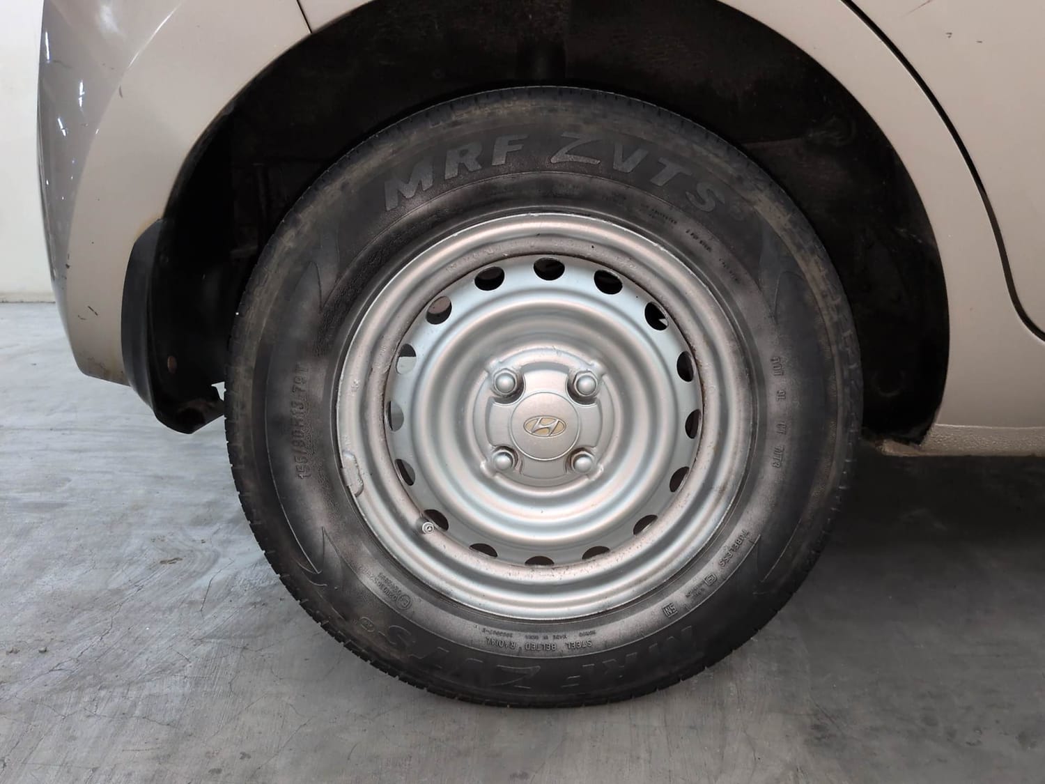 Used 2021 Hyundai Santro Era Executive Petrol Manual tyres RIGHT REAR TYRE RIM VIEW