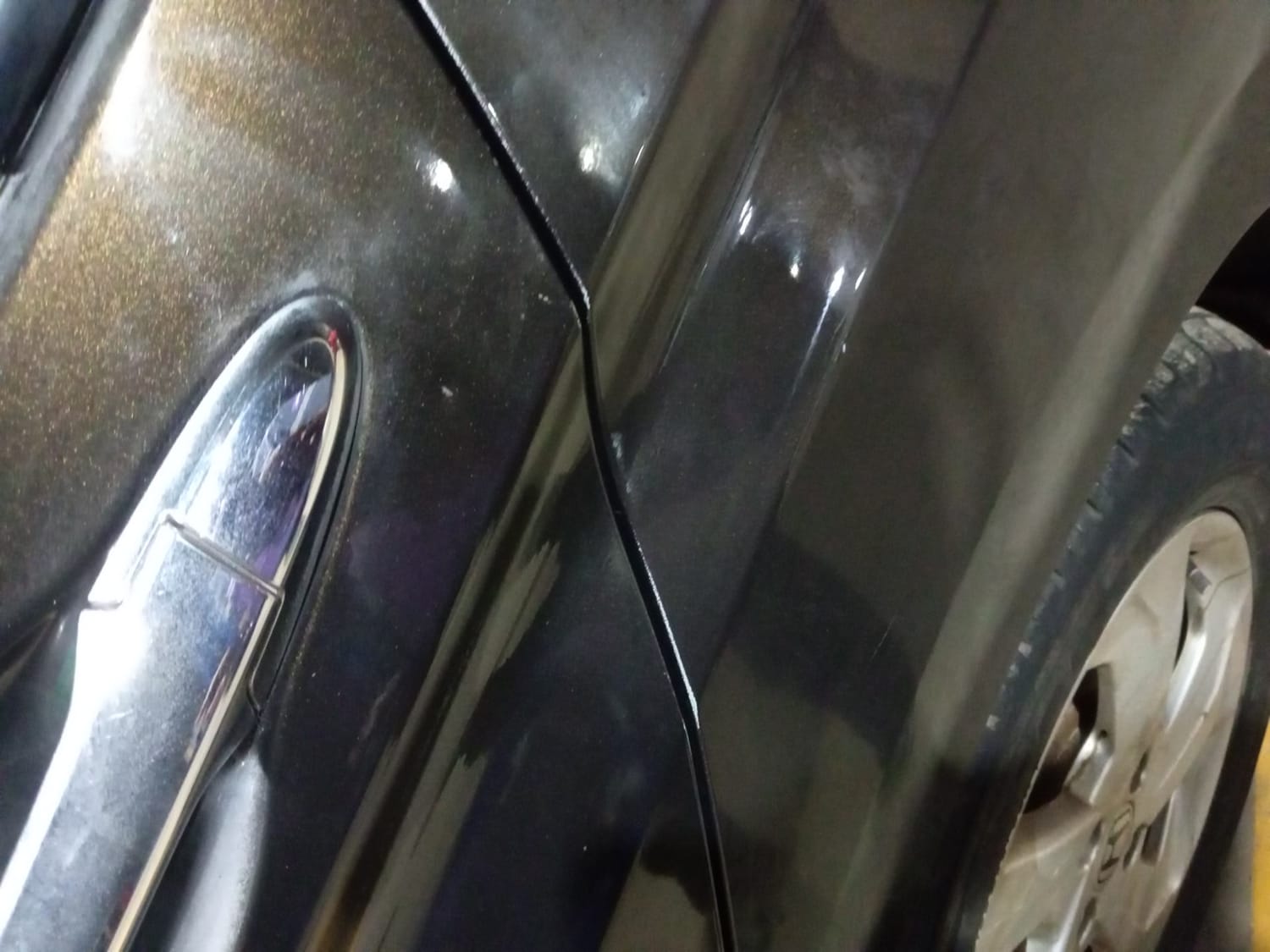Used 2017 Renault Kwid RXT Opt Petrol Manual dents MINOR SCRATCH