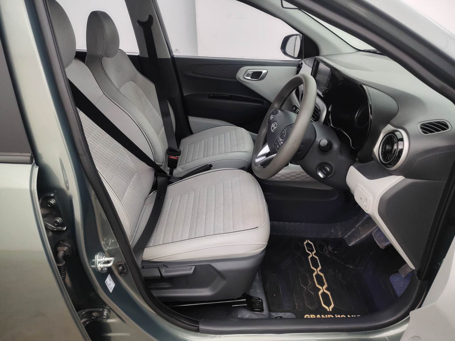 Used 2026 Hyundai Grand i10 Nios Sportz 1.2 Kappa AMT Petrol Automatic interior RIGHT SIDE FRONT DOOR CABIN VIEW