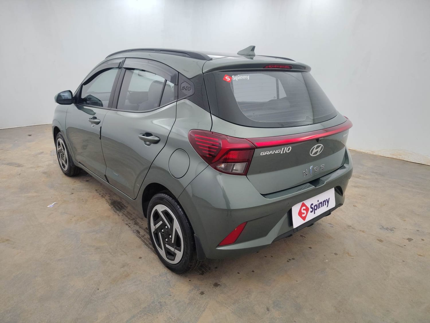 Used 2026 Hyundai Grand i10 Nios Sportz 1.2 Kappa AMT Petrol Automatic exterior LEFT REAR CORNER VIEW