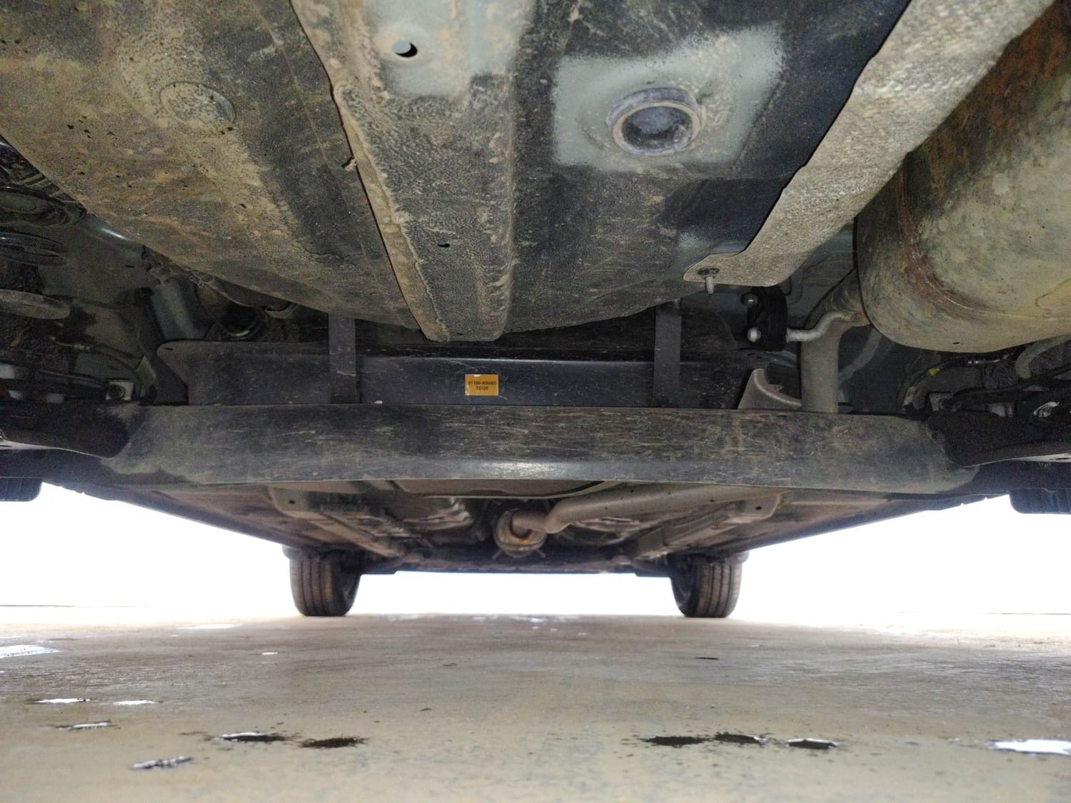 Used 2026 Hyundai Grand i10 Nios Sportz 1.2 Kappa AMT Petrol Automatic extra REAR UNDERBODY VIEW (TAKEN FROM REAR)