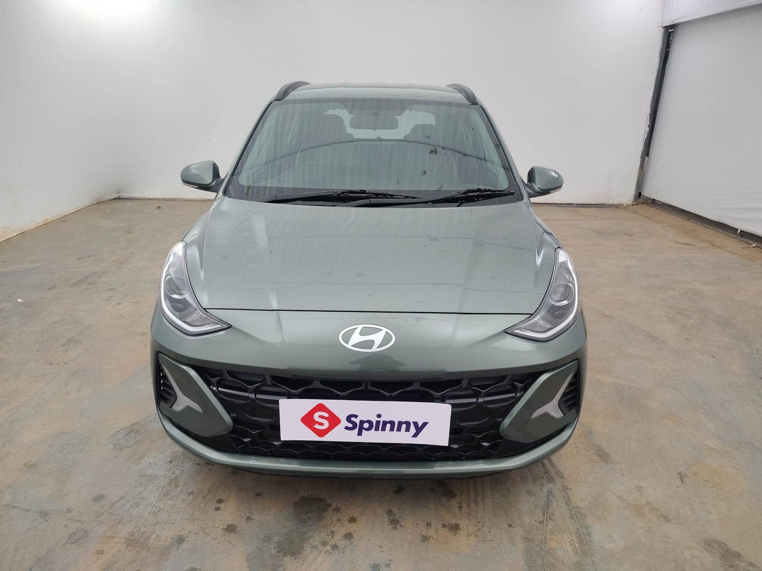 Used 2026 Hyundai Grand i10 Nios Sportz 1.2 Kappa AMT Petrol Automatic exterior FRONT VIEW