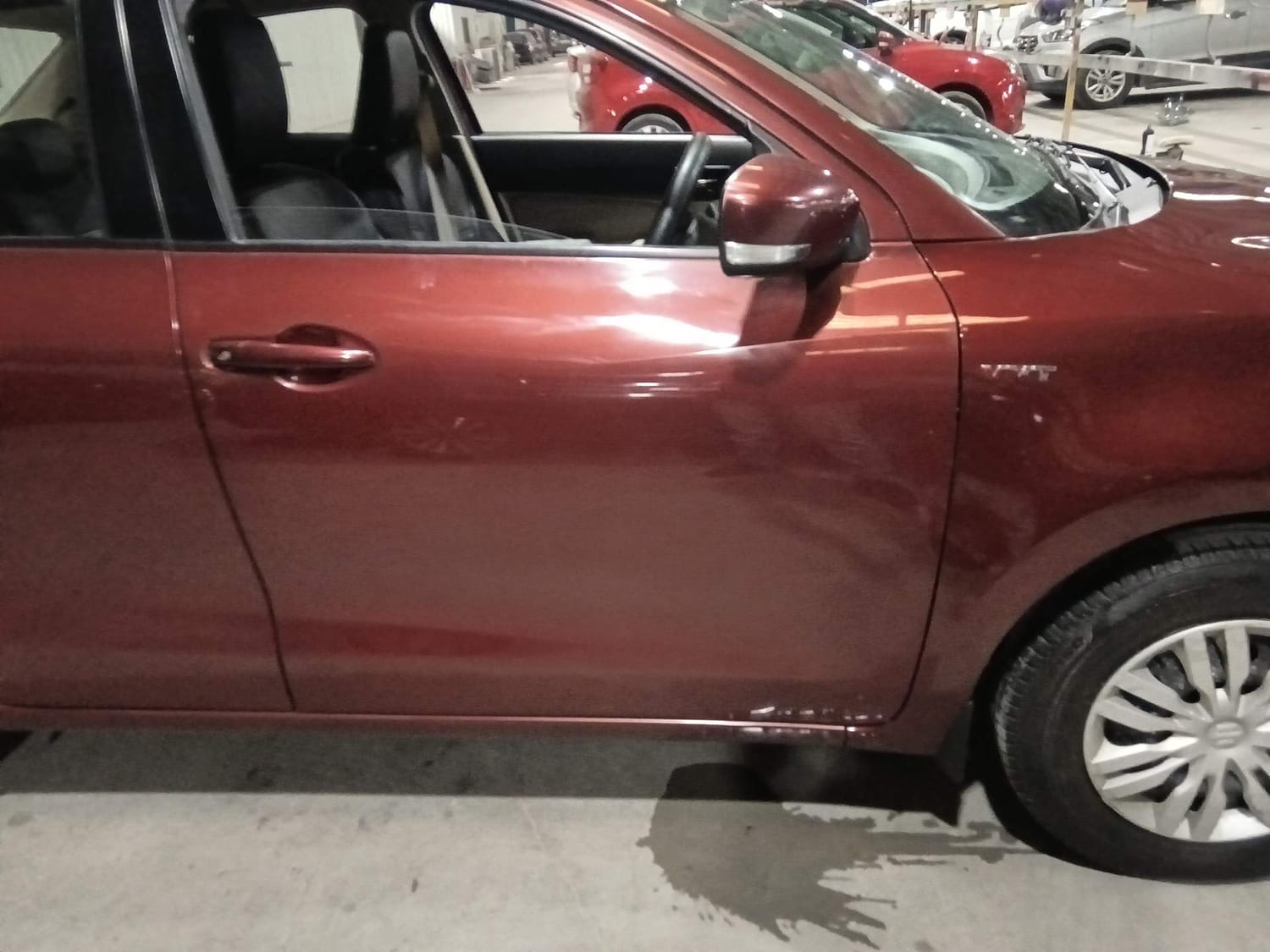 Used 2017 Maruti Suzuki Dzire VXi Petrol Manual dents MINOR DENT