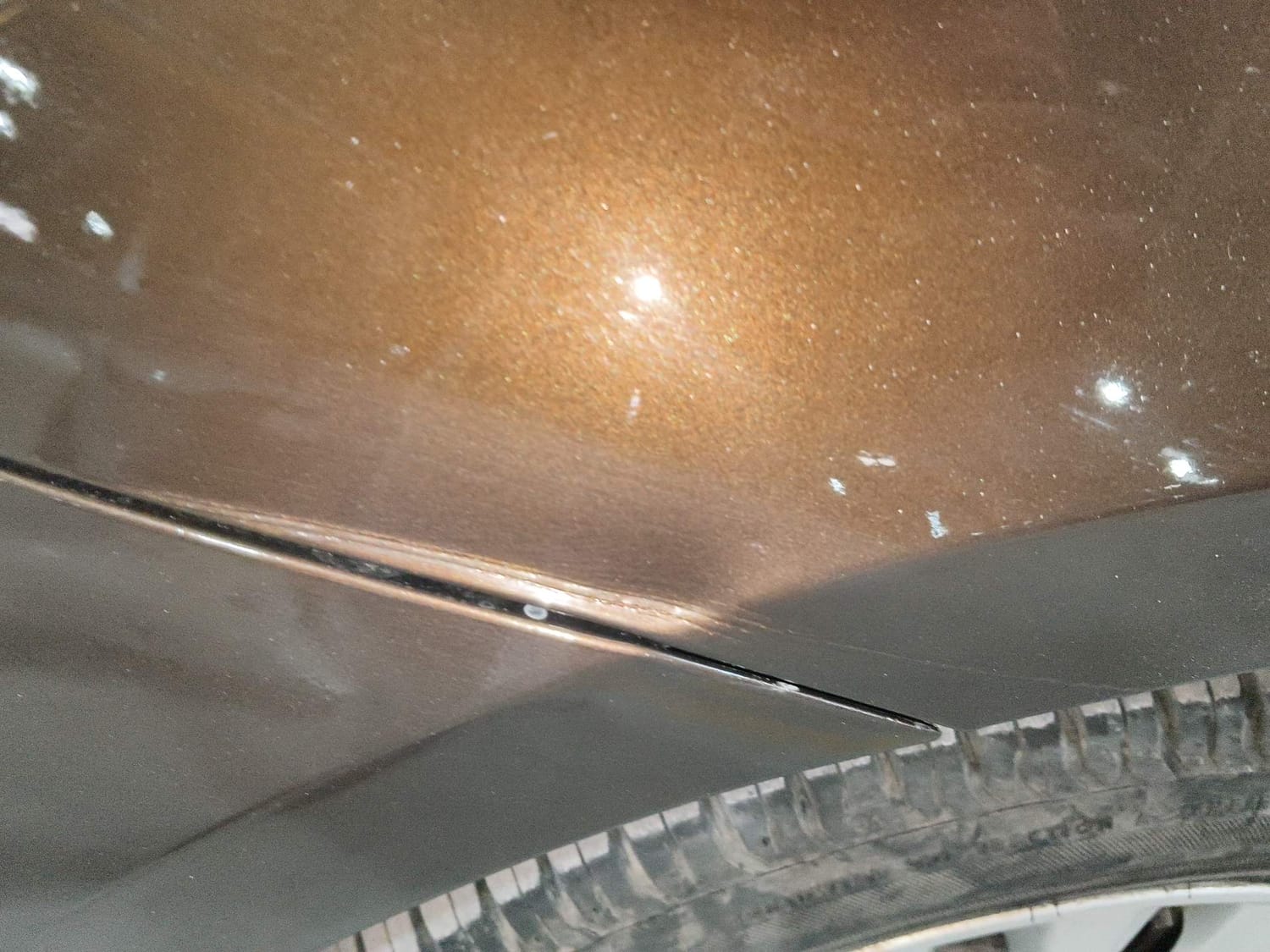 Used 2015 Maruti Suzuki Ciaz ZXi  AT Petrol Automatic dents MINOR SCRATCH