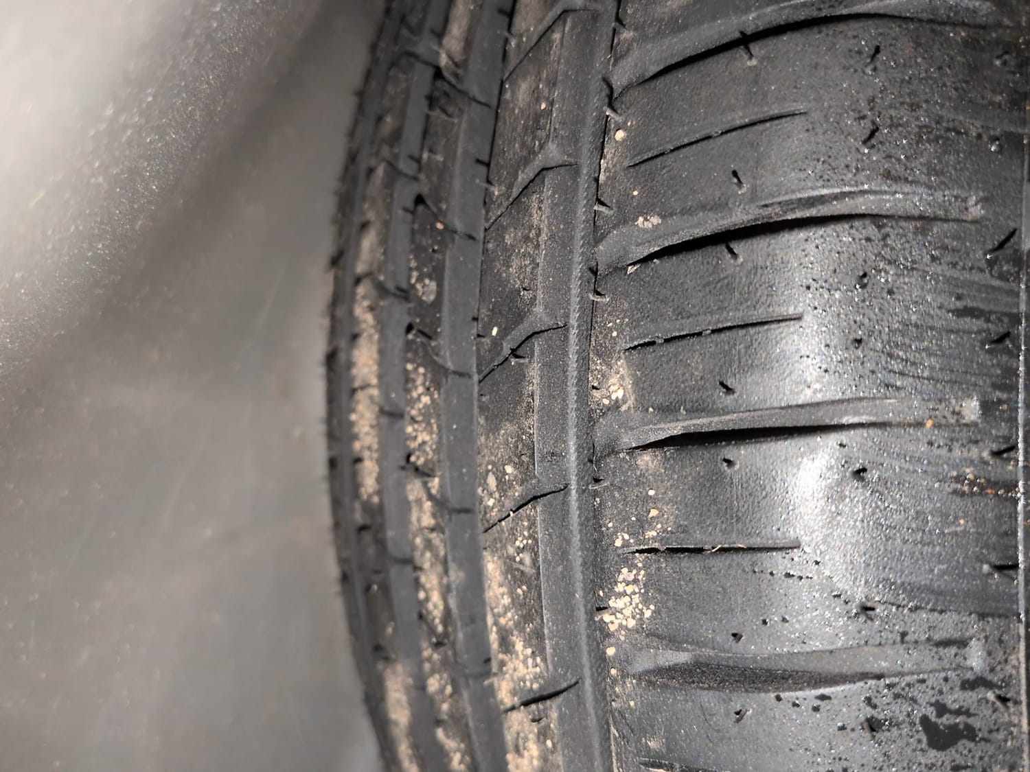 Used 2015 Hyundai Elite i20 Asta 1.2 (O) Petrol Manual tyres SPARE TYRE VIEW