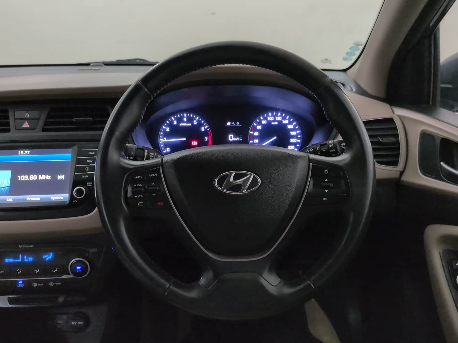Used 2015 Hyundai Elite i20 Asta 1.2 (O) Petrol Manual interior STEERING VIEW