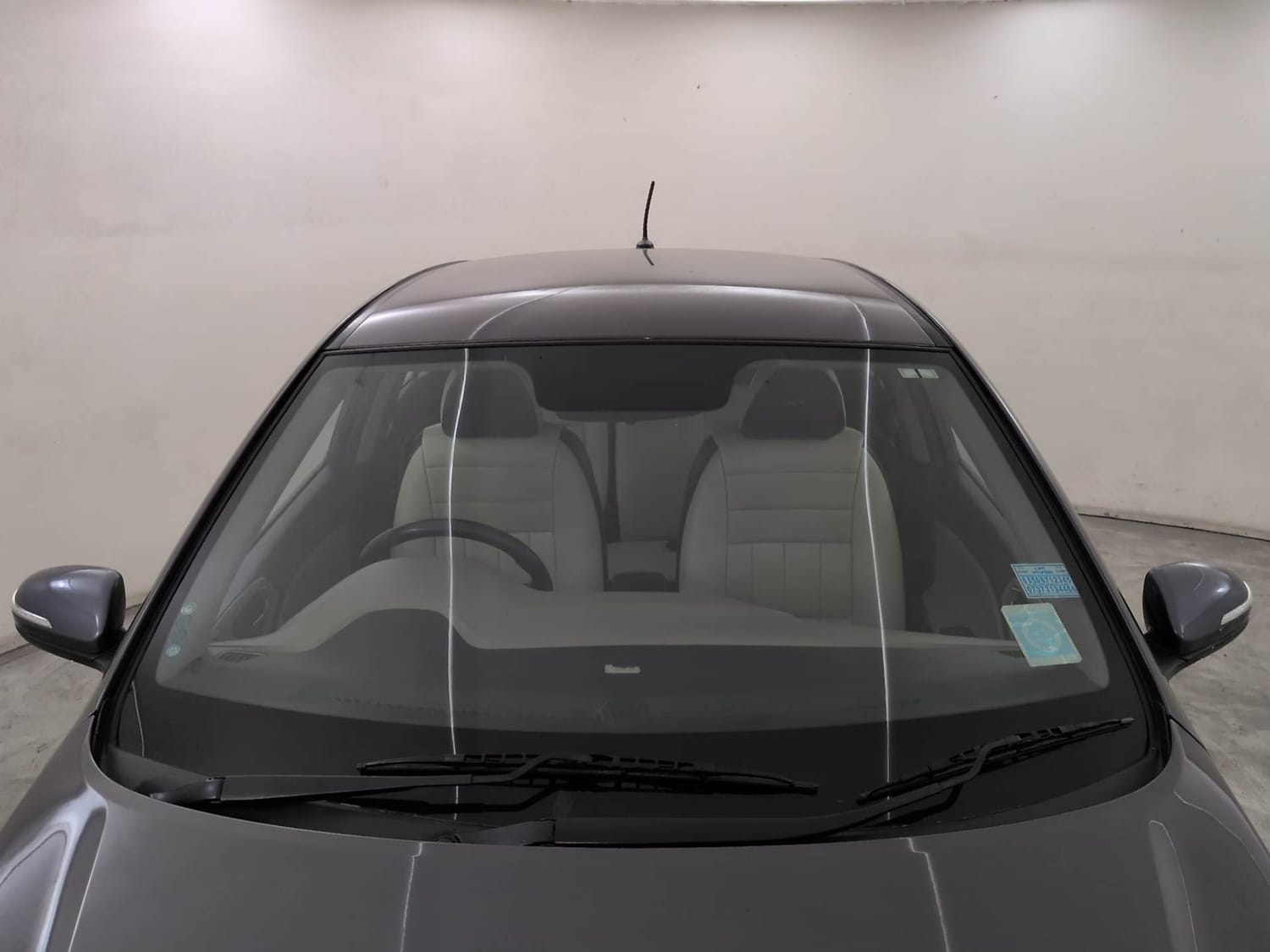 Used 2015 Hyundai Elite i20 Asta 1.2 (O) Petrol Manual exterior FRONT WINDSHIELD VIEW