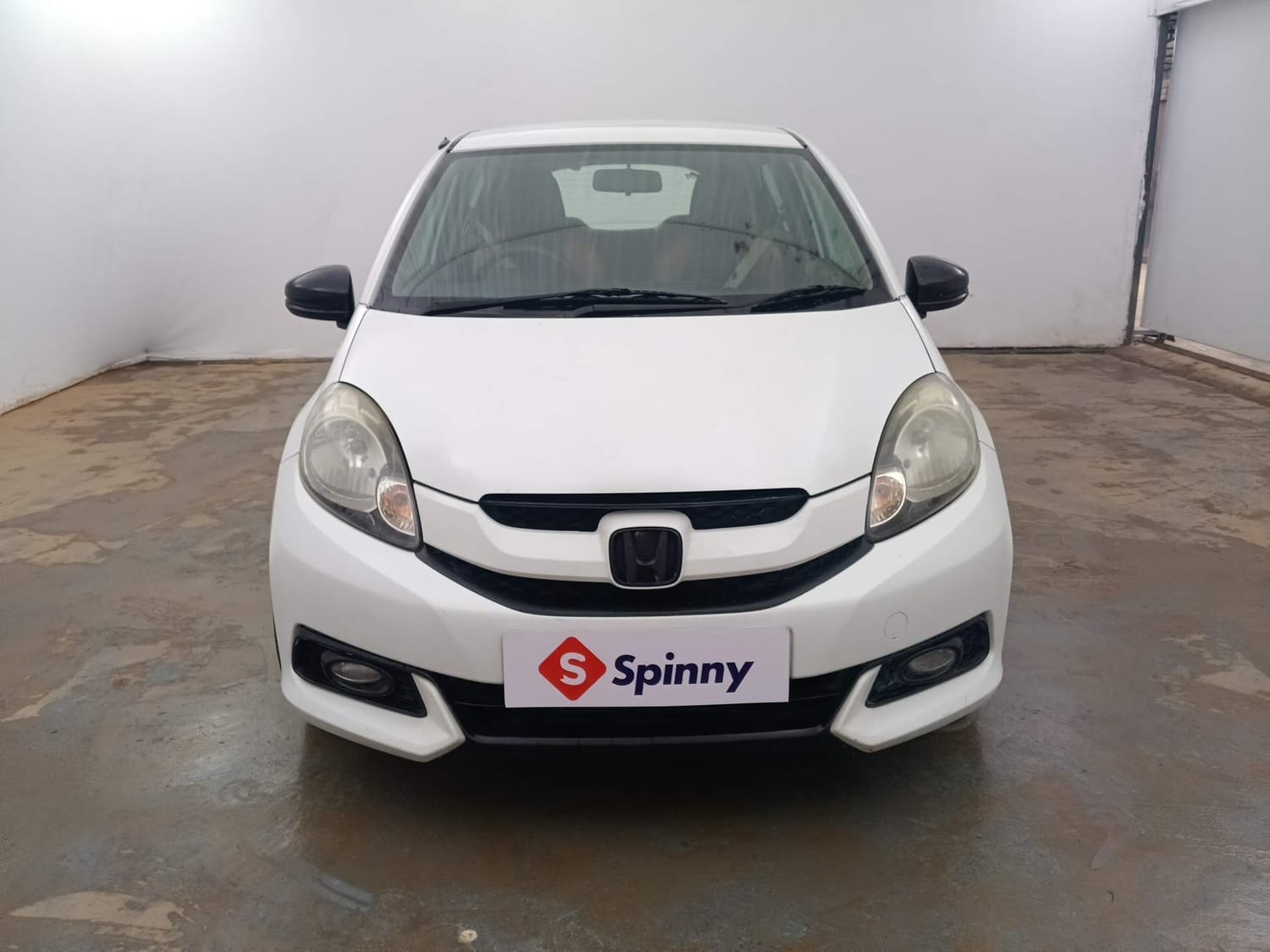 Used 2016 Honda Brio S MT Petrol Manual exterior FRONT VIEW