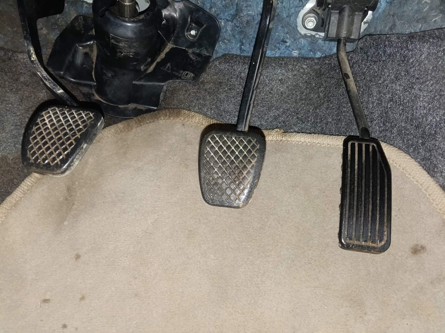 Used 2016 Honda Brio S MT Petrol Manual interior PEDALS VIEW