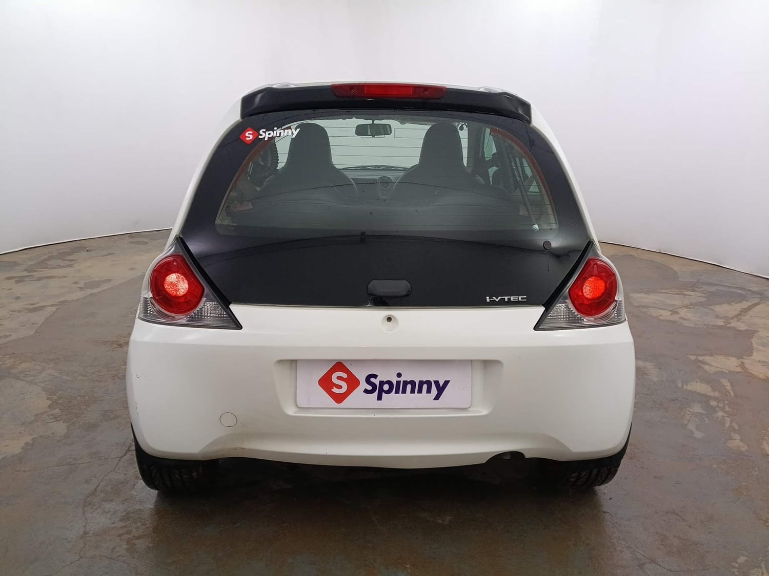 Used 2016 Honda Brio S MT Petrol Manual exterior BACK VIEW