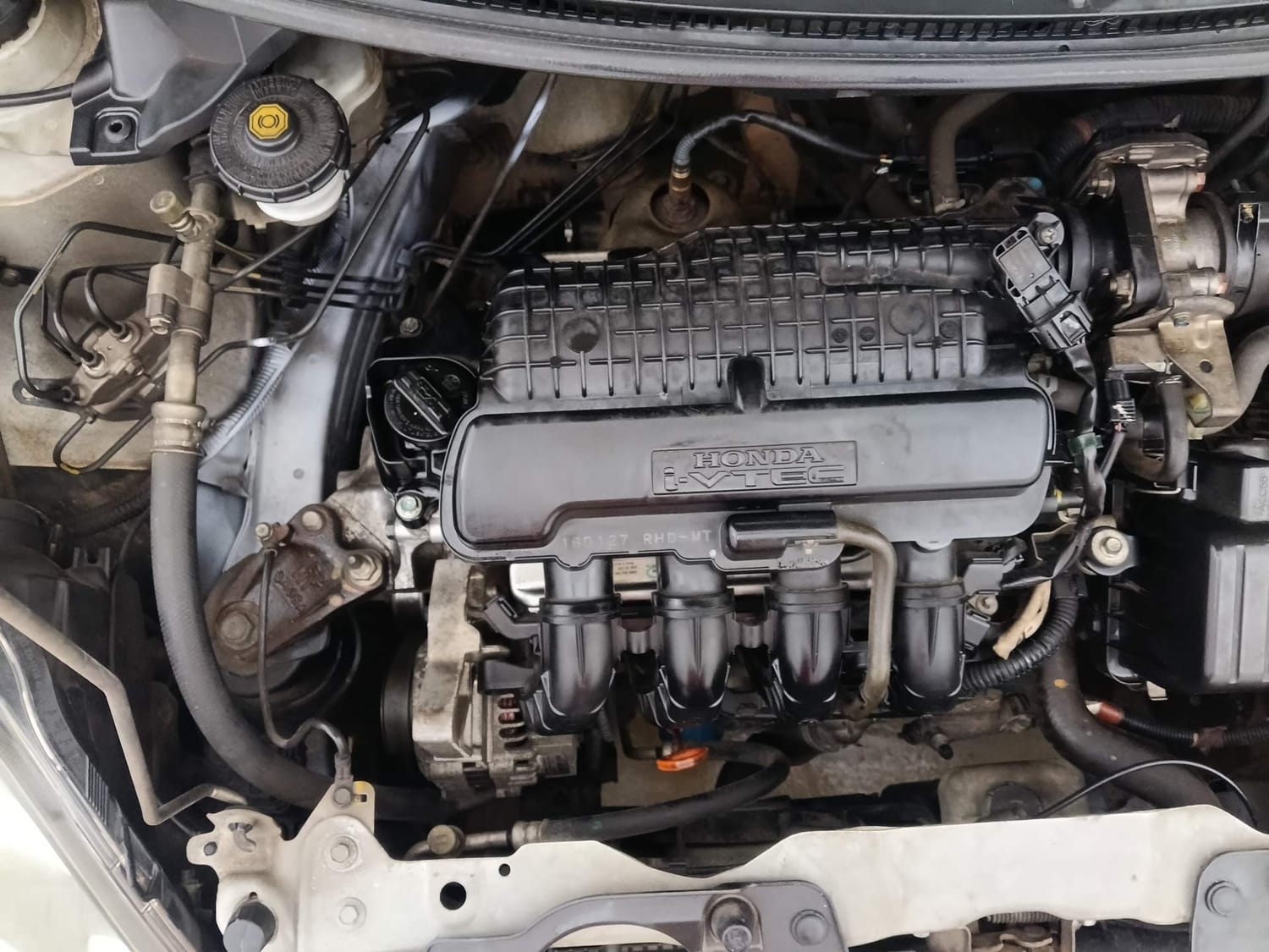 Used 2016 Honda Brio S MT Petrol Manual engine ENGINE RIGHT SIDE VIEW