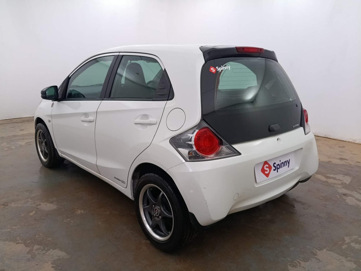 Used 2016 Honda Brio S MT Petrol Manual exterior LEFT REAR CORNER VIEW