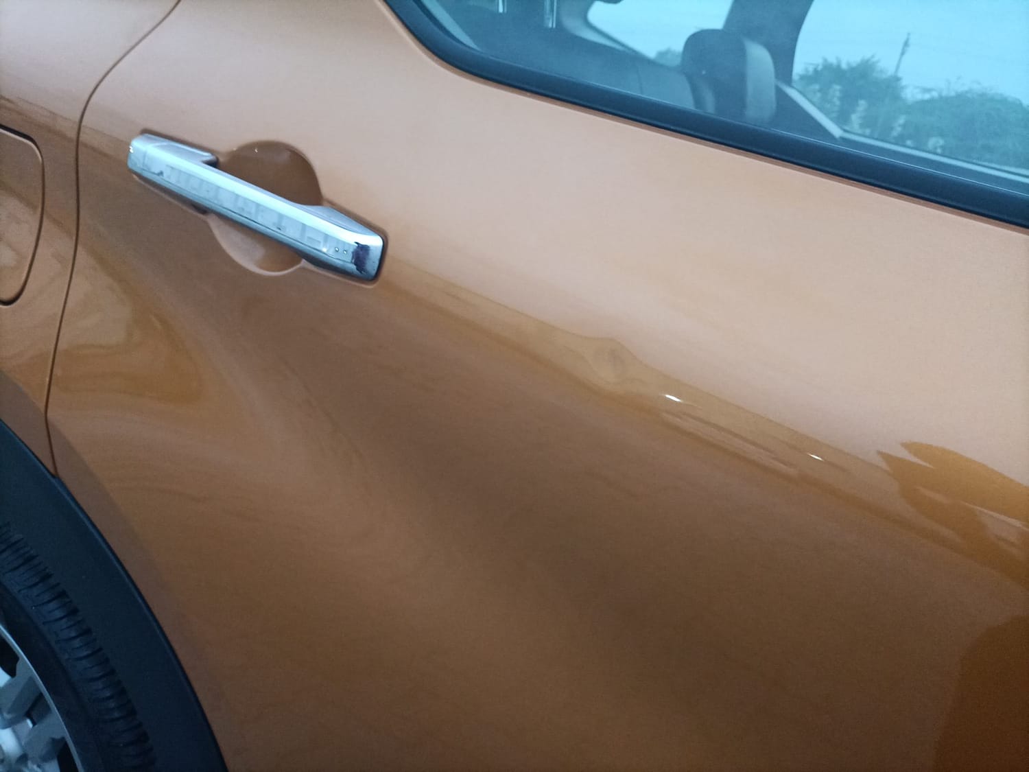 Used 2024 Renault Triber RXZ Petrol Manual dents MINOR DENT