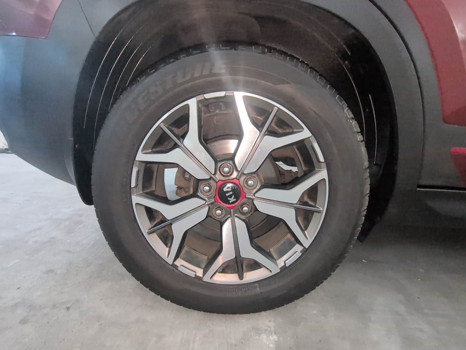 Used 2021 Kia Seltos GTX Plus AT 1.5 Diesel Diesel Automatic tyres RIGHT REAR TYRE RIM VIEW