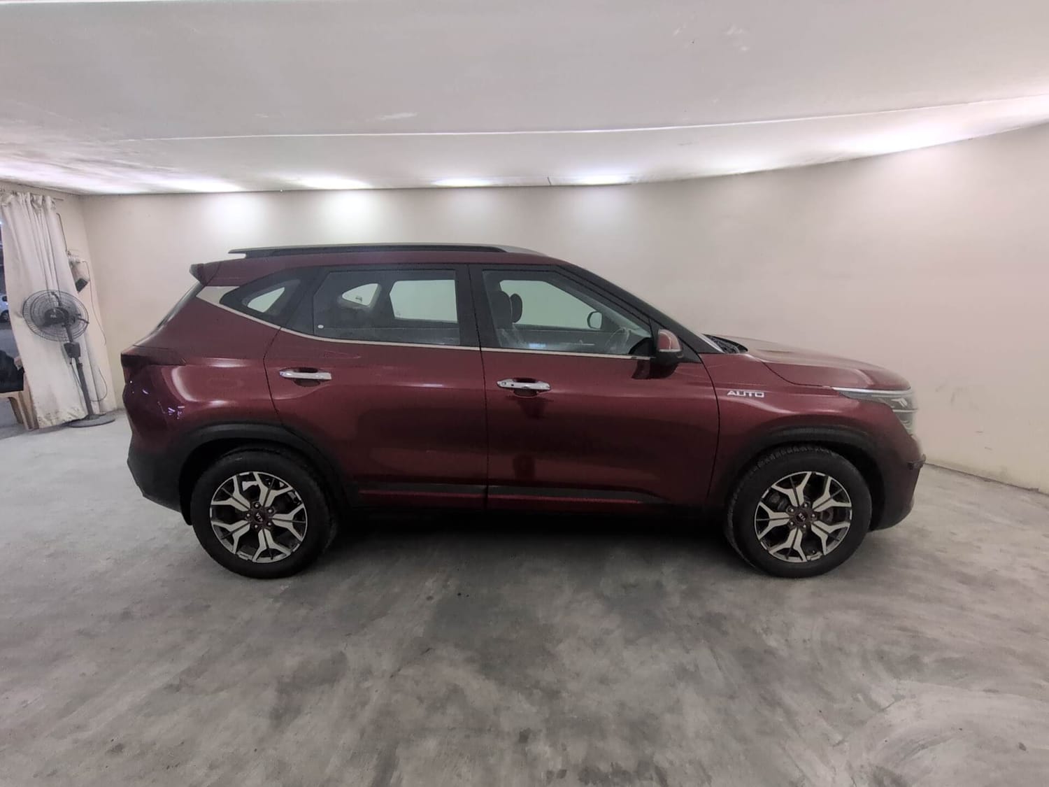 Used 2021 Kia Seltos GTX Plus AT 1.5 Diesel Diesel Automatic exterior RIGHT SIDE VIEW
