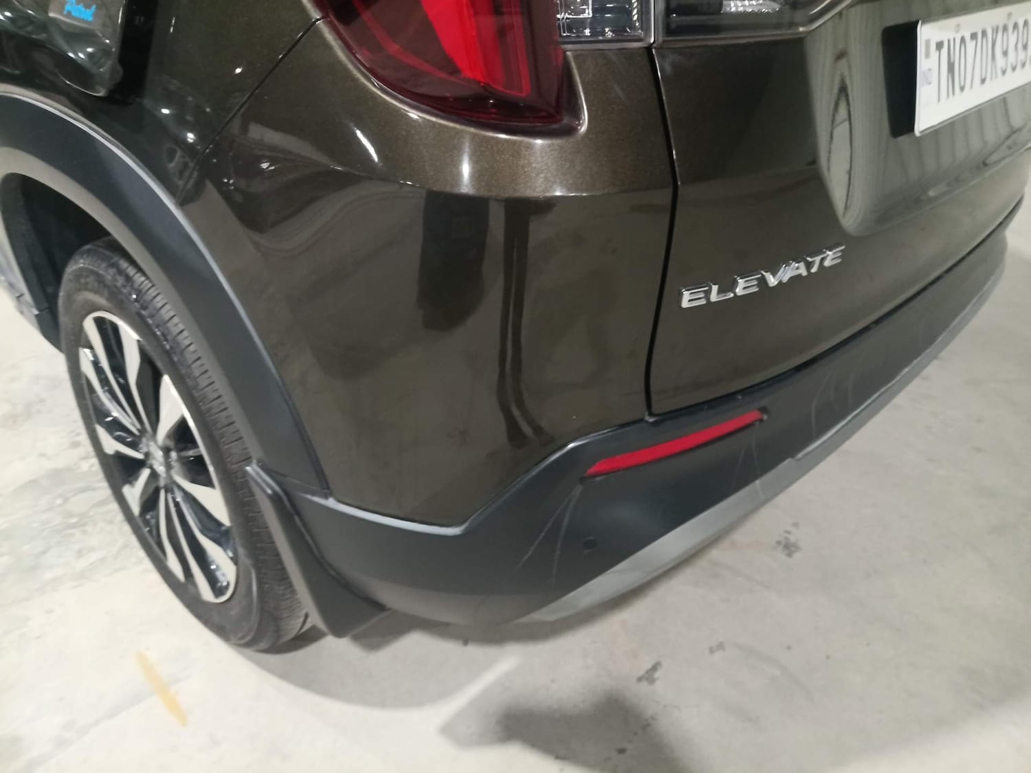 Used 2025 Honda Elevate ZX MT Petrol Manual dents MINOR SCRATCH