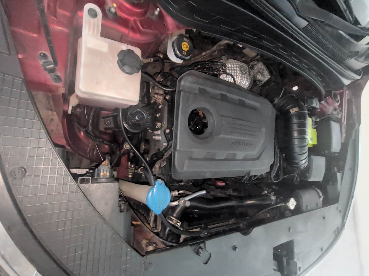 Used 2021 Kia Seltos GTX Plus AT 1.5 Diesel Diesel Automatic engine ENGINE RIGHT SIDE VIEW
