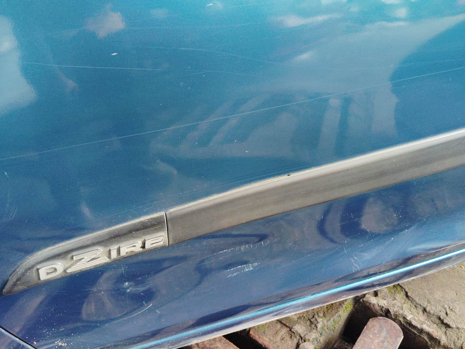 Used 2013 Maruti Suzuki Swift Dzire VDI Diesel Manual dents MINOR SCRATCH