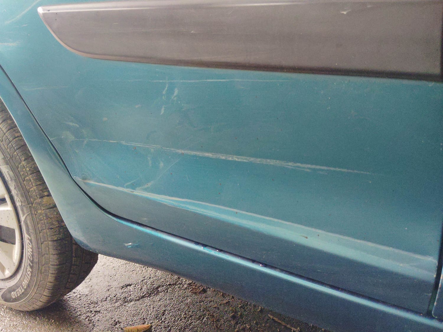 Used 2013 Maruti Suzuki Swift Dzire VDI Diesel Manual dents MINOR SCRATCH