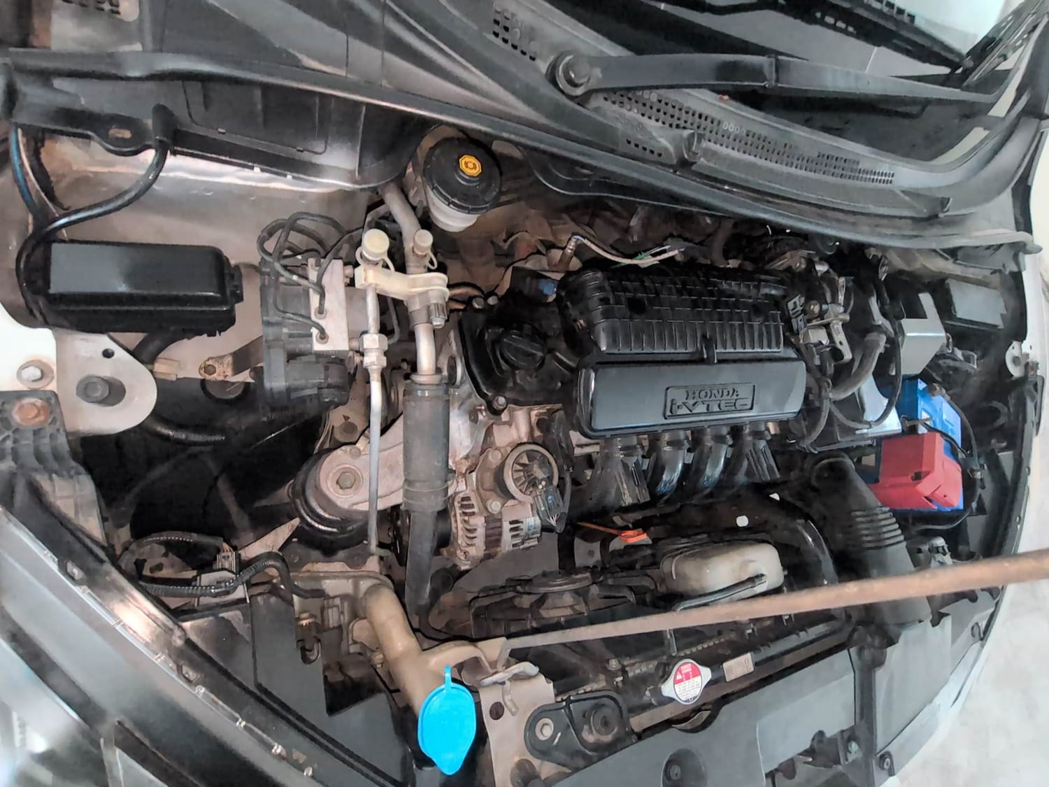 Used 2018 Honda City ZX CVT Petrol Petrol Automatic engine ENGINE RIGHT SIDE VIEW