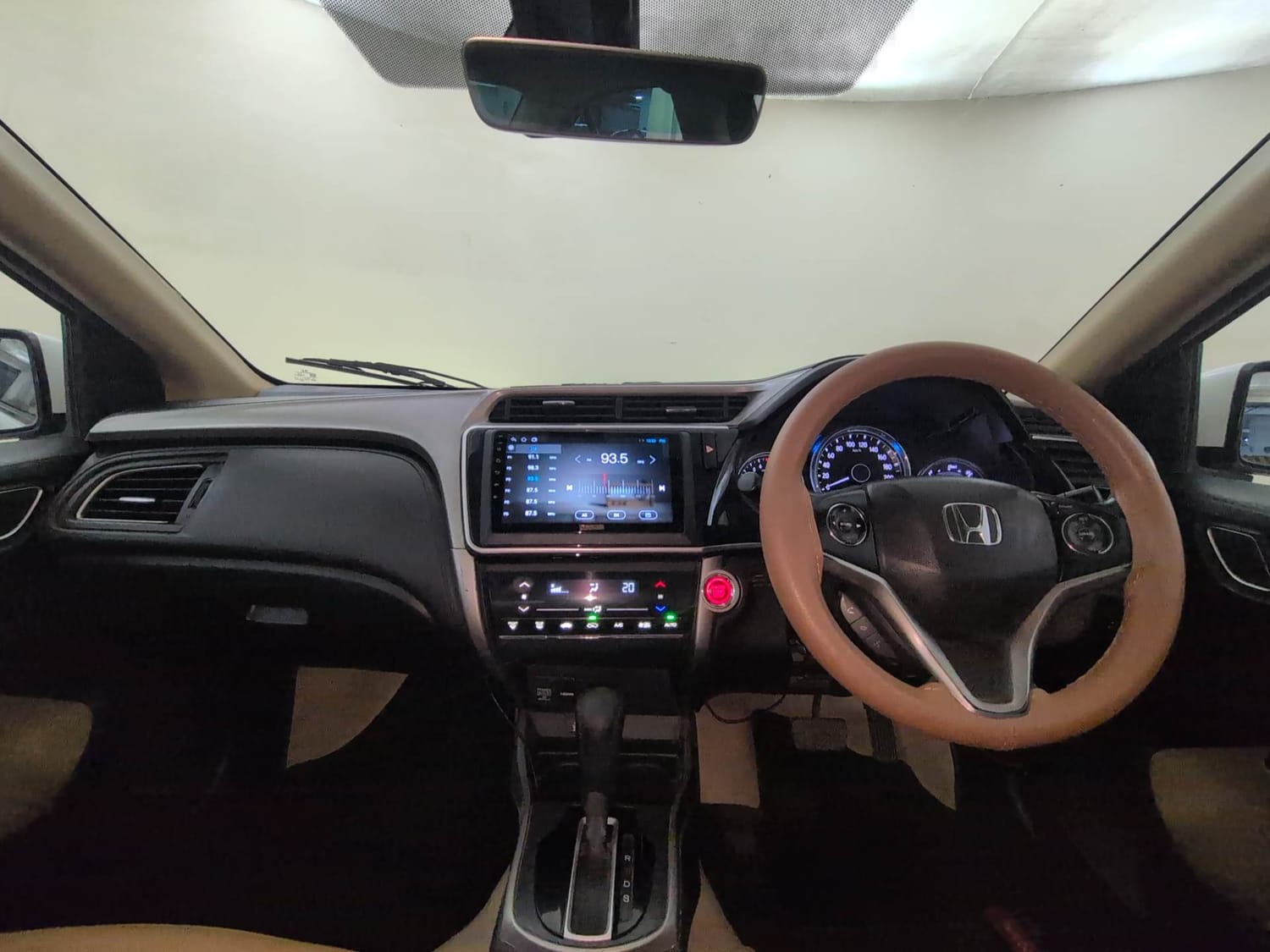 Used 2018 Honda City ZX CVT Petrol Petrol Automatic interior DASHBOARD VIEW