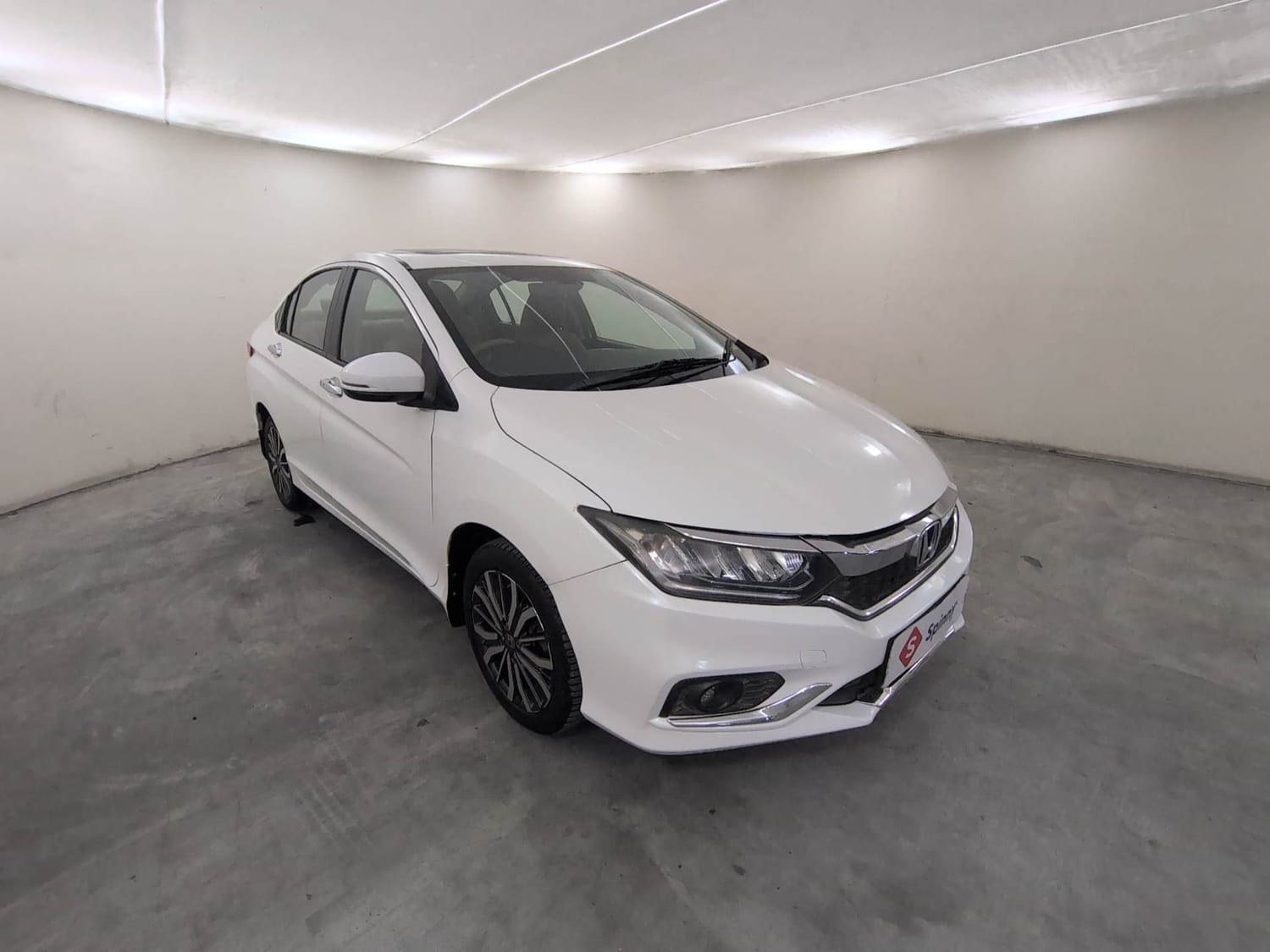 Used 2018 Honda City ZX CVT Petrol Petrol Automatic exterior RIGHT FRONT CORNER VIEW