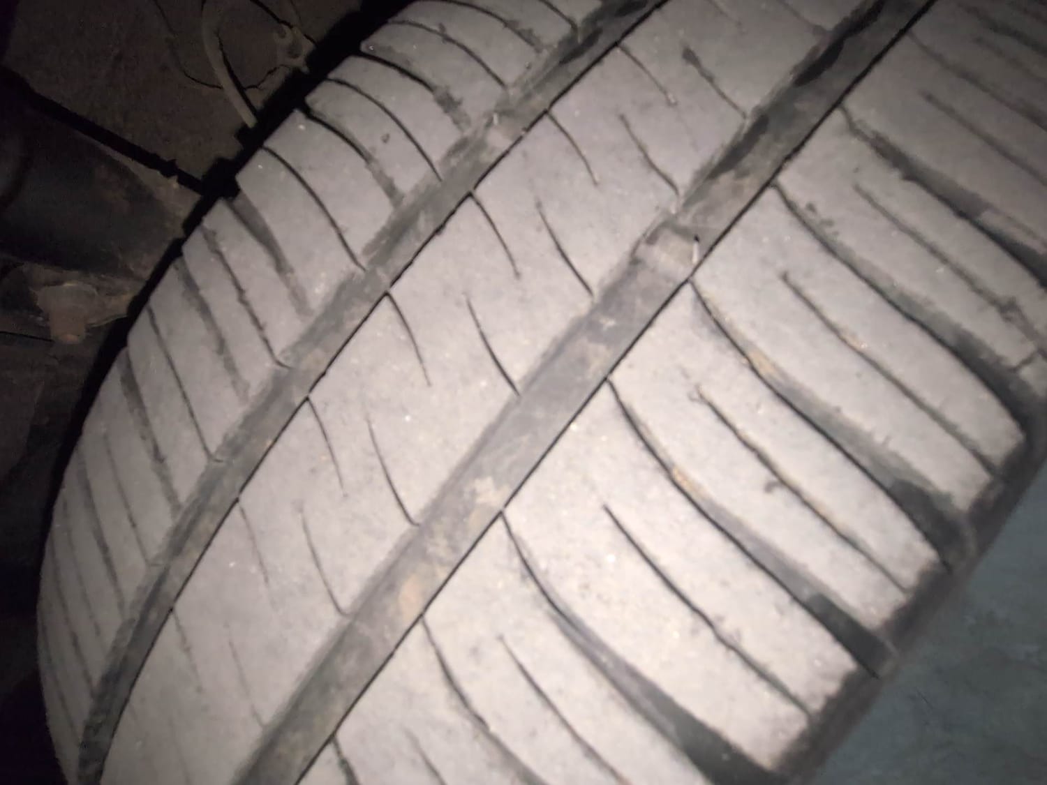 Used 2018 Honda City ZX CVT Petrol Petrol Automatic tyres LEFT FRONT TYRE TREAD VIEW