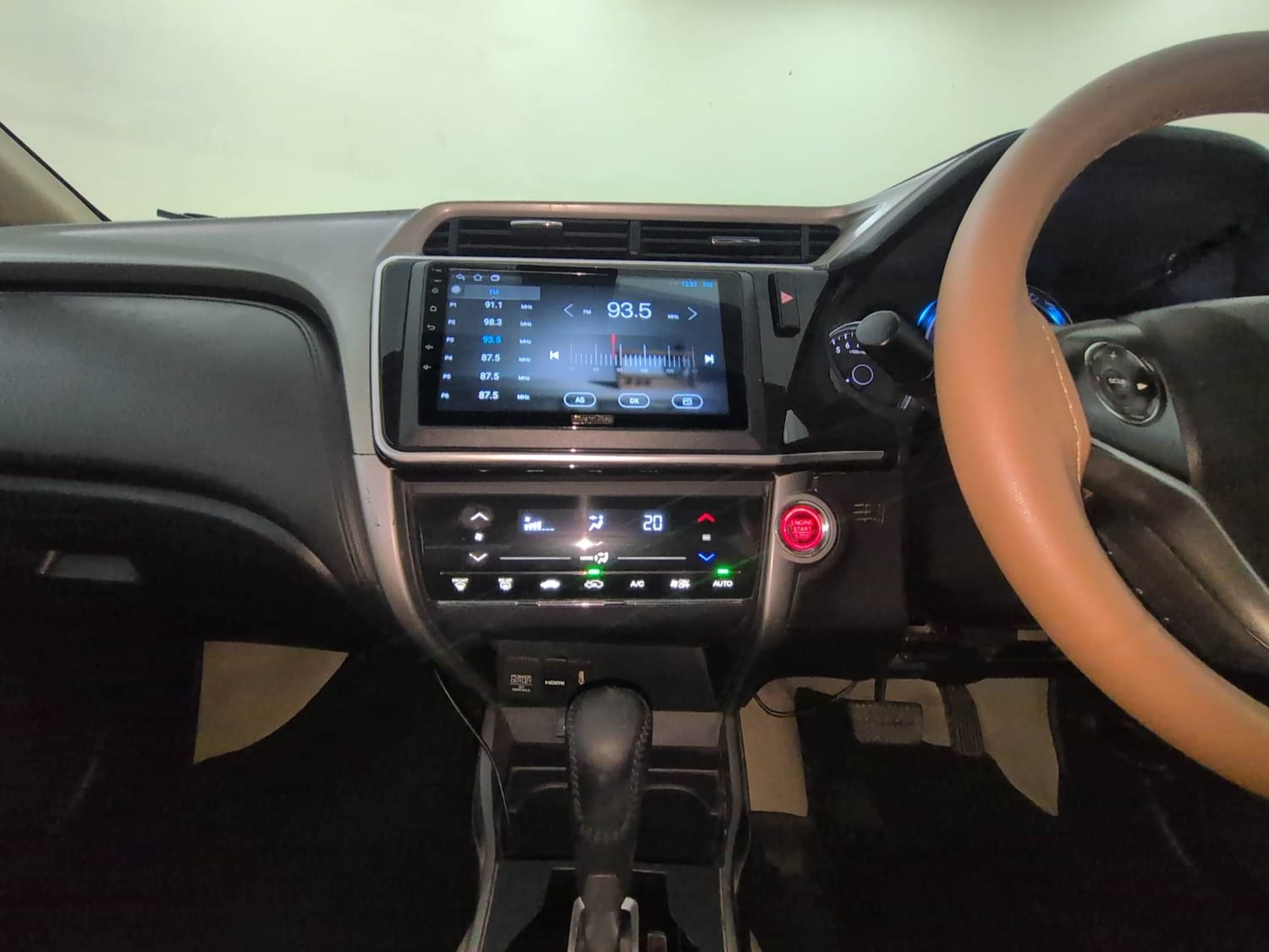 Used 2018 Honda City ZX CVT Petrol Petrol Automatic interior MUSIC SYSTEM & AC CONTROL VIEW