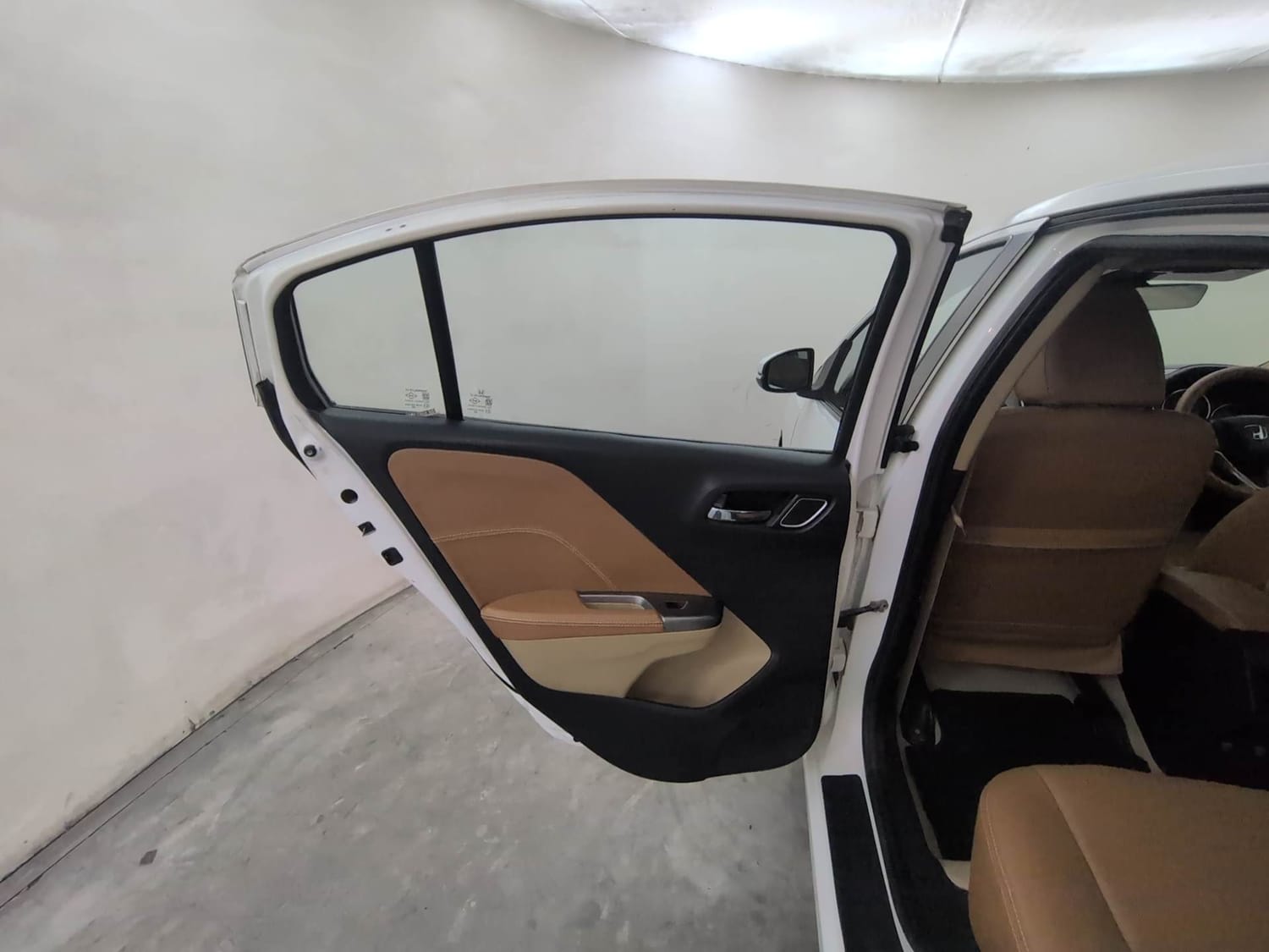 Used 2018 Honda City ZX CVT Petrol Petrol Automatic interior LEFT REAR DOOR OPEN VIEW