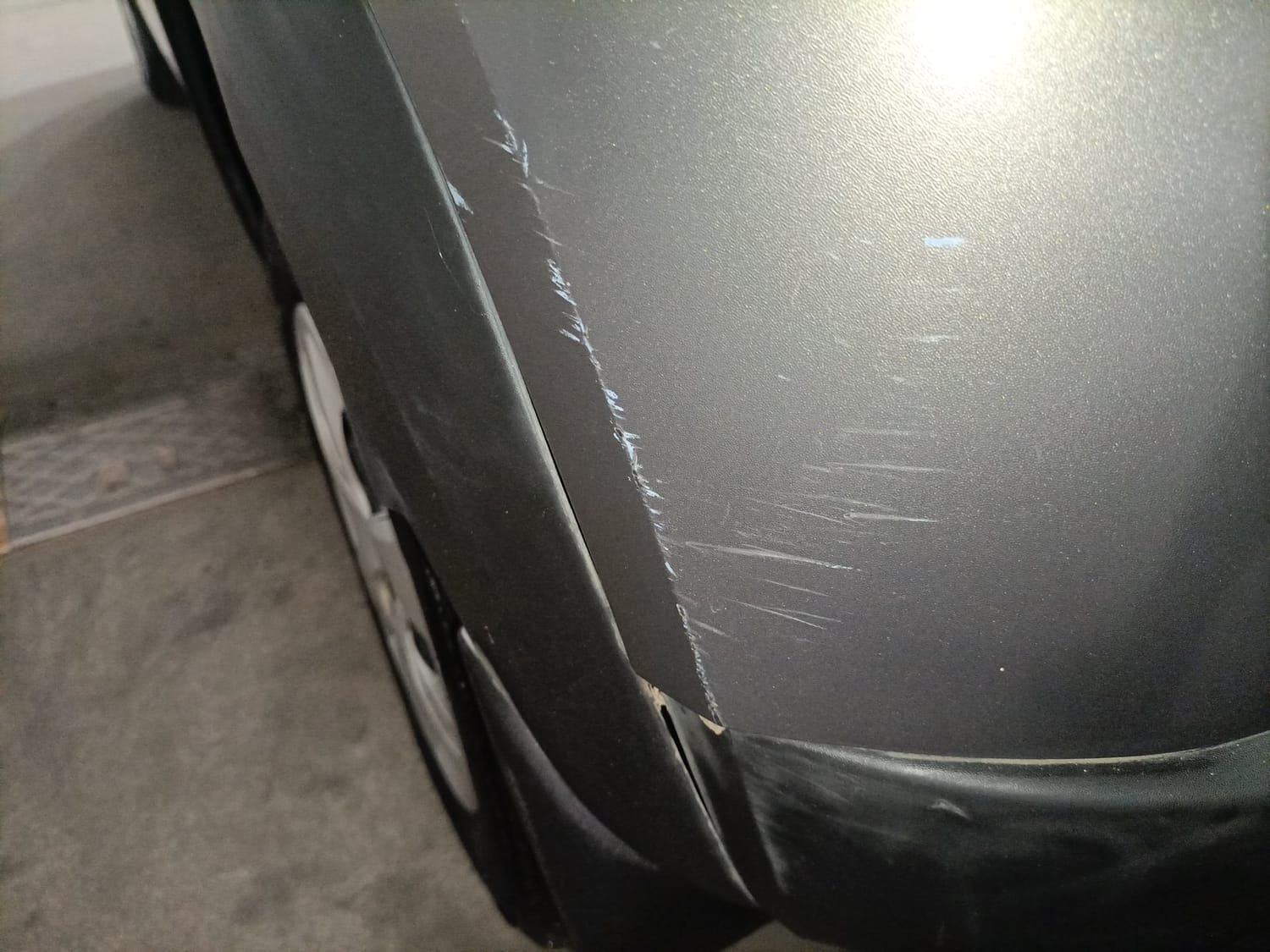 Used 2016 Renault Kwid RXT Petrol Manual dents MINOR SCRATCH