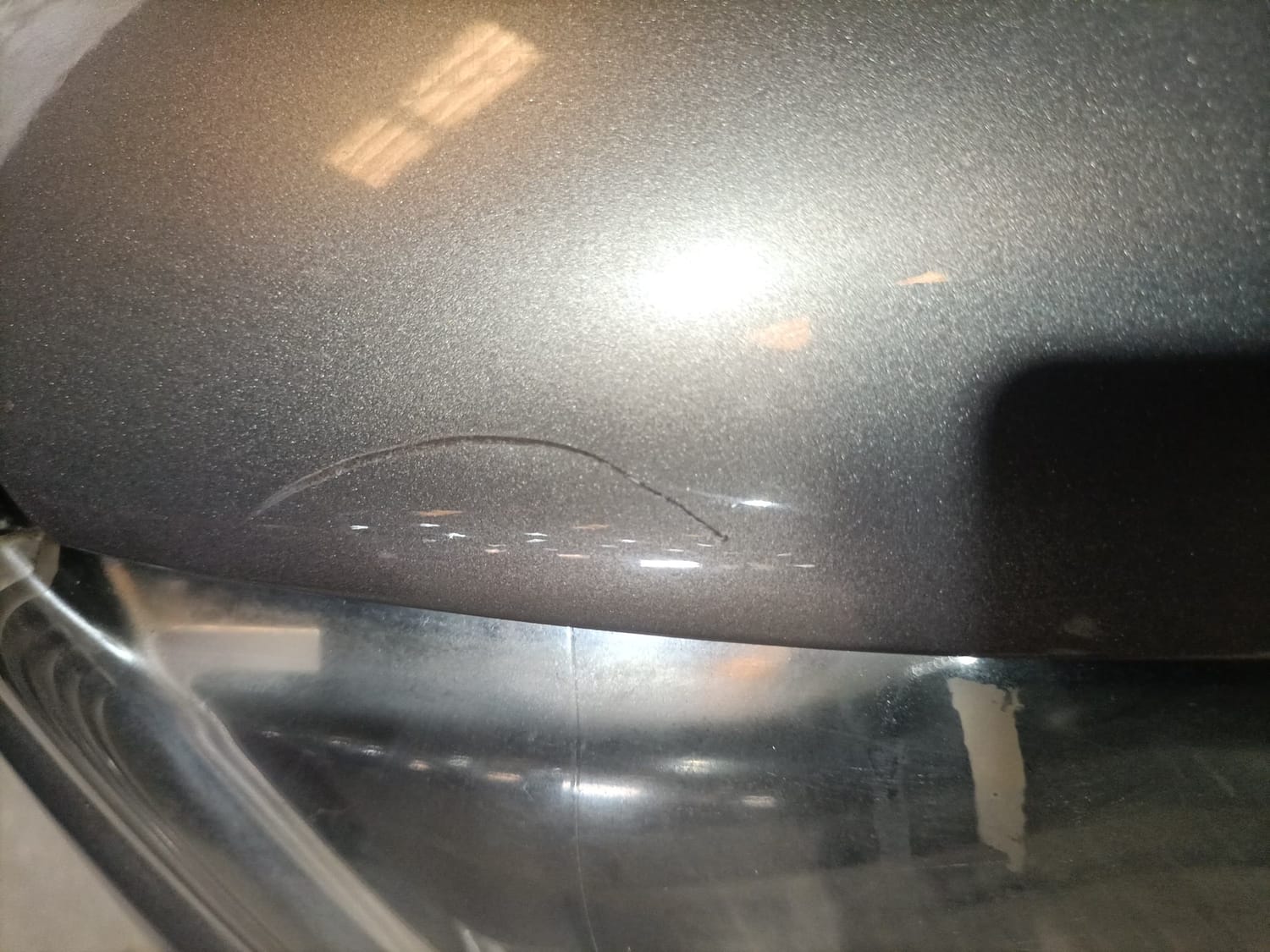 Used 2016 Renault Kwid RXT Petrol Manual dents MINOR SCRATCH