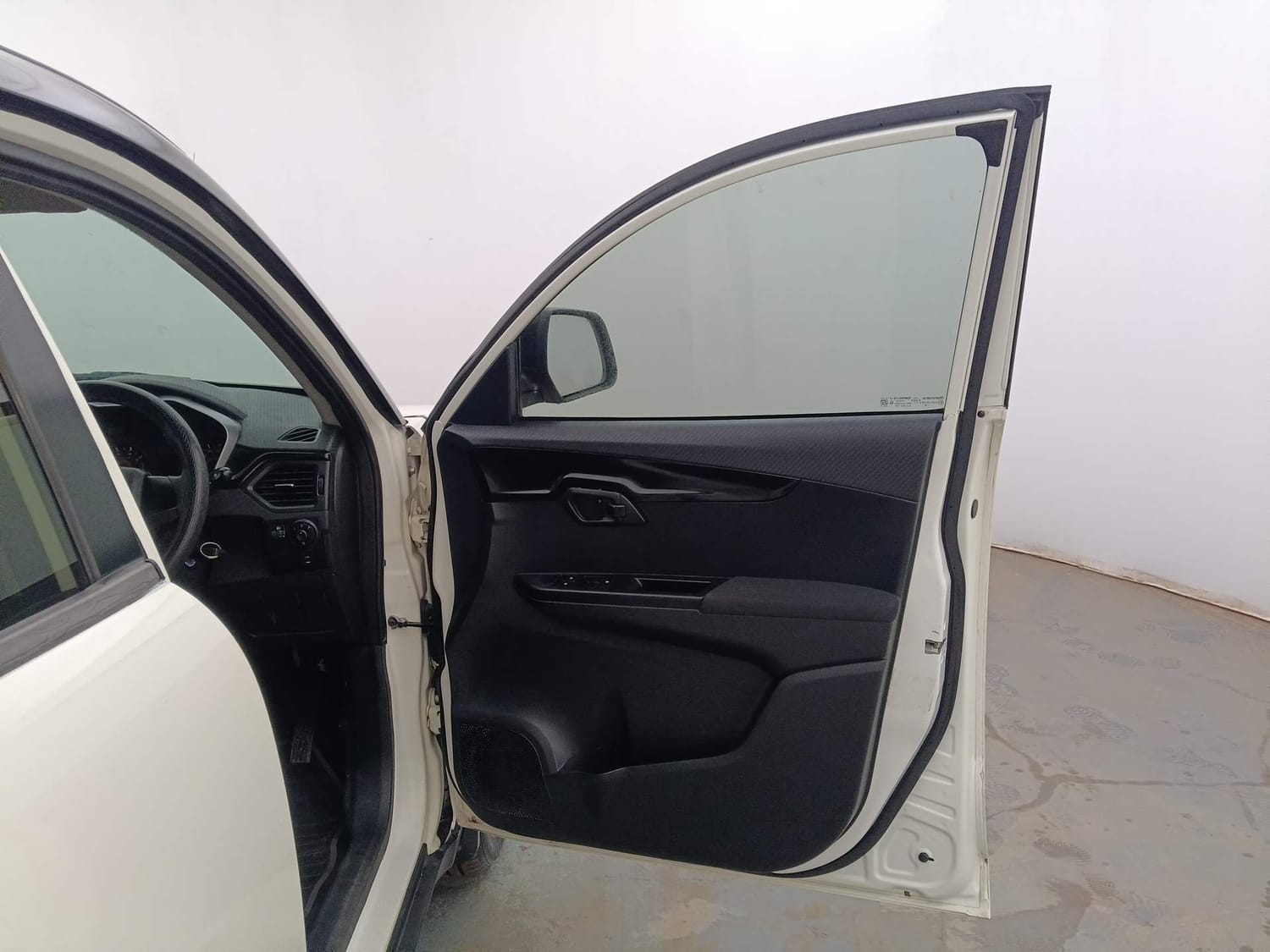 Used 2019 Mahindra KUV100 NXT K8 6 STR Petrol Manual interior RIGHT FRONT DOOR OPEN VIEW