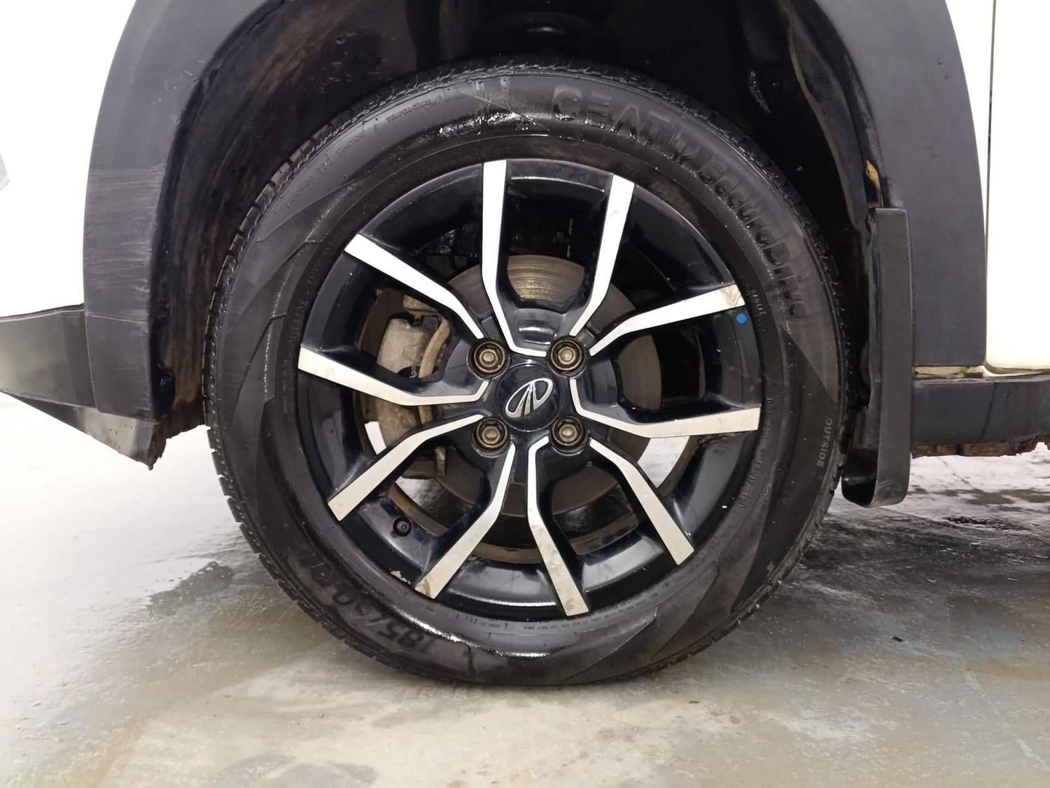 Used 2019 Mahindra KUV100 NXT K8 6 STR Petrol Manual tyres LEFT FRONT TYRE RIM VIEW