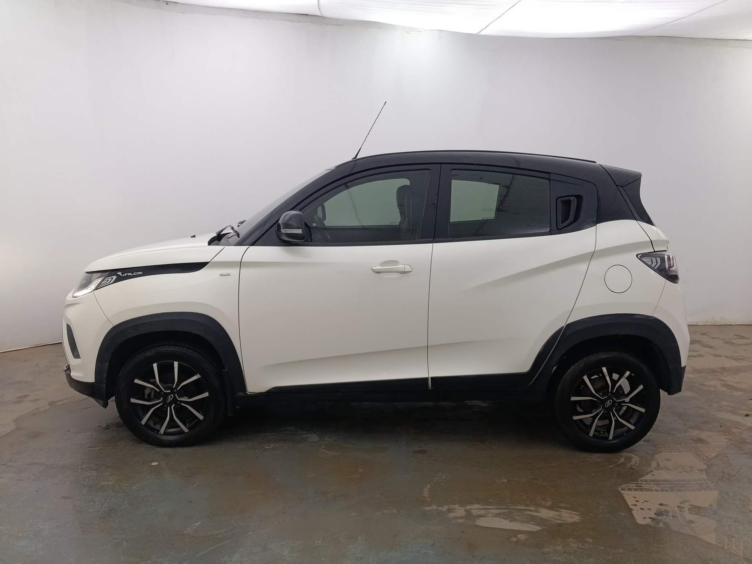 Used 2019 Mahindra KUV100 NXT K8 6 STR Petrol Manual exterior LEFT SIDE VIEW